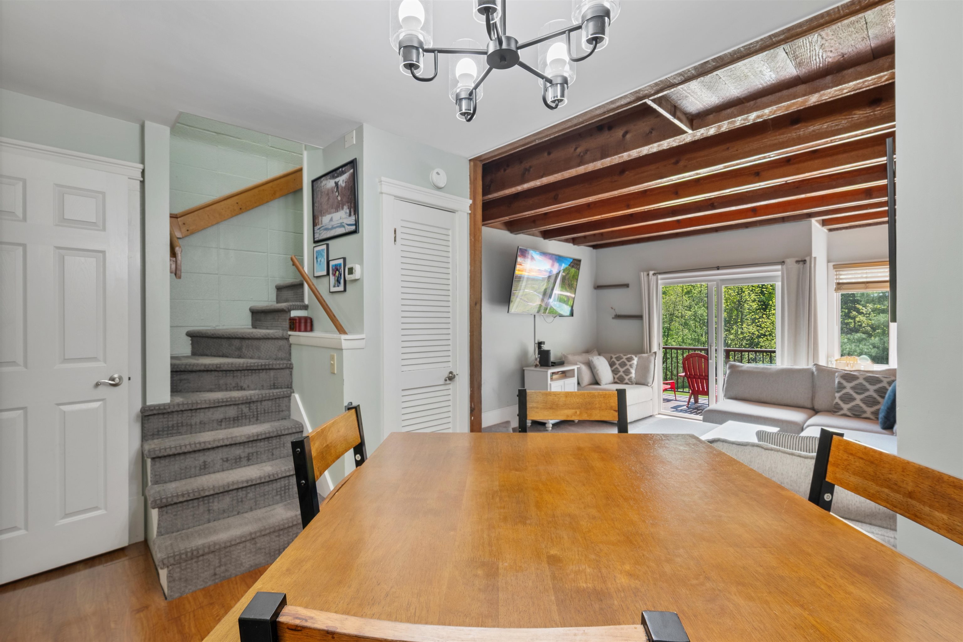 191 Schoolhouse Road Property Photo 7