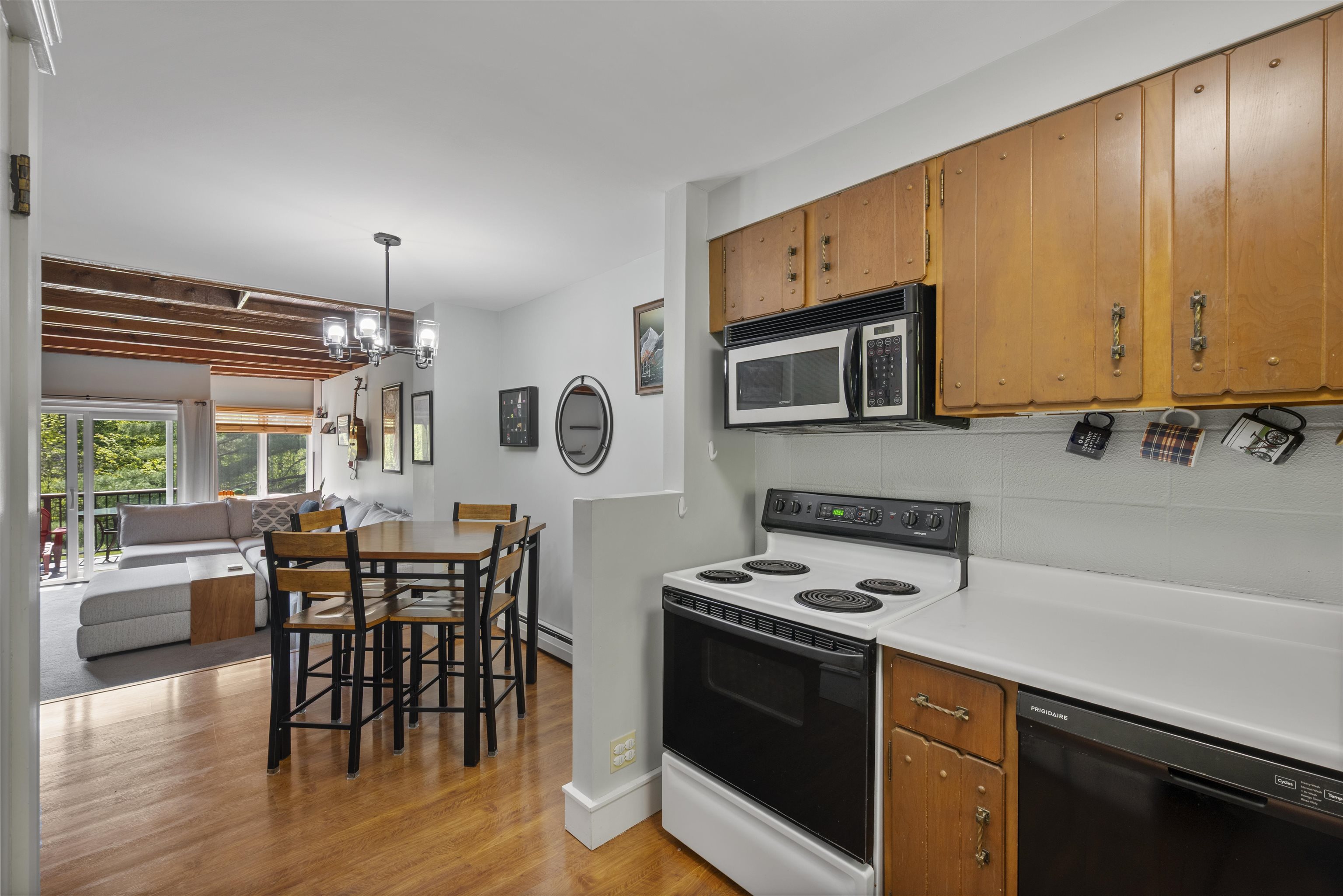 191 Schoolhouse Road Property Photo 10