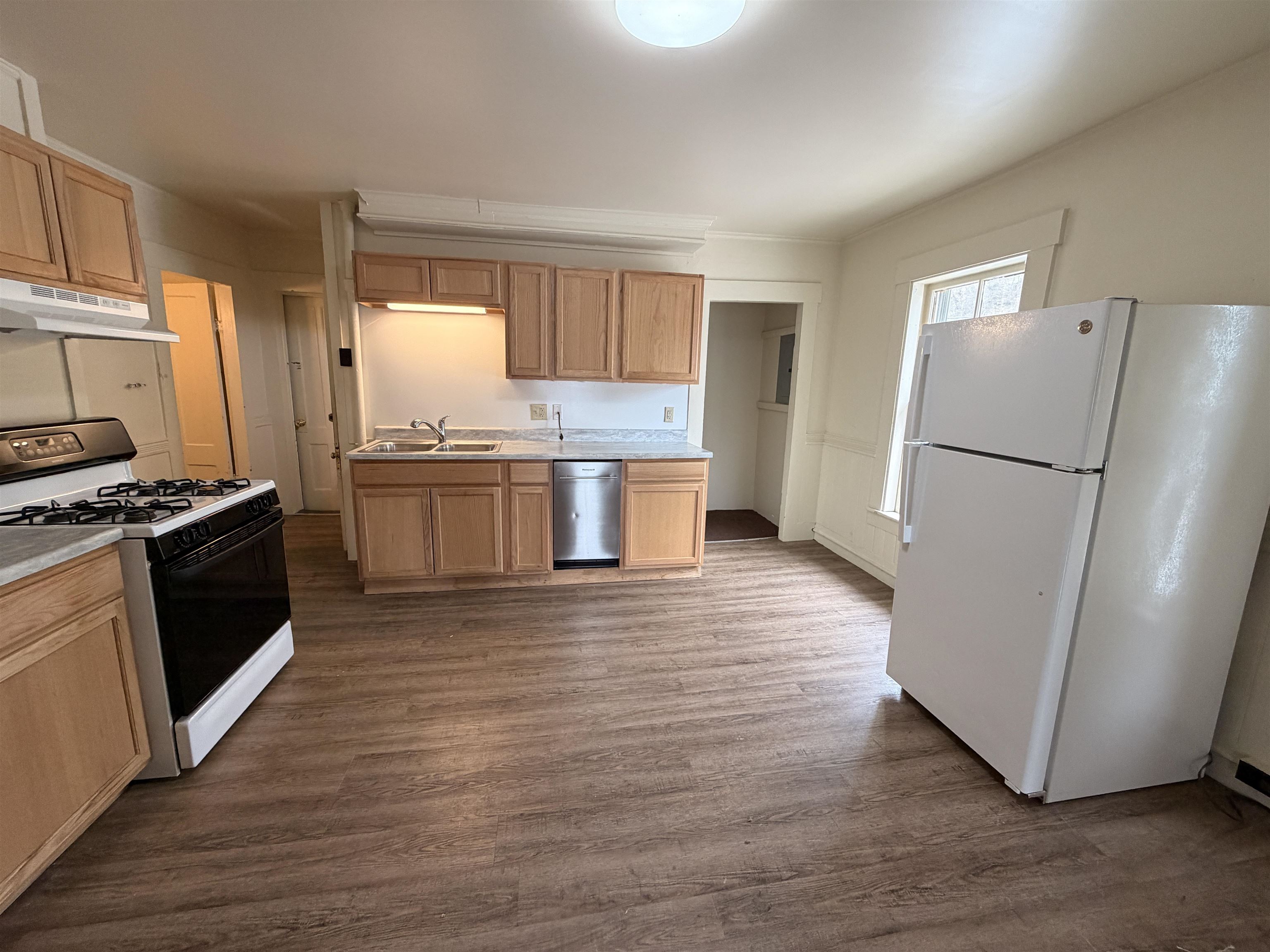 2 Plain Street Property Photo 3