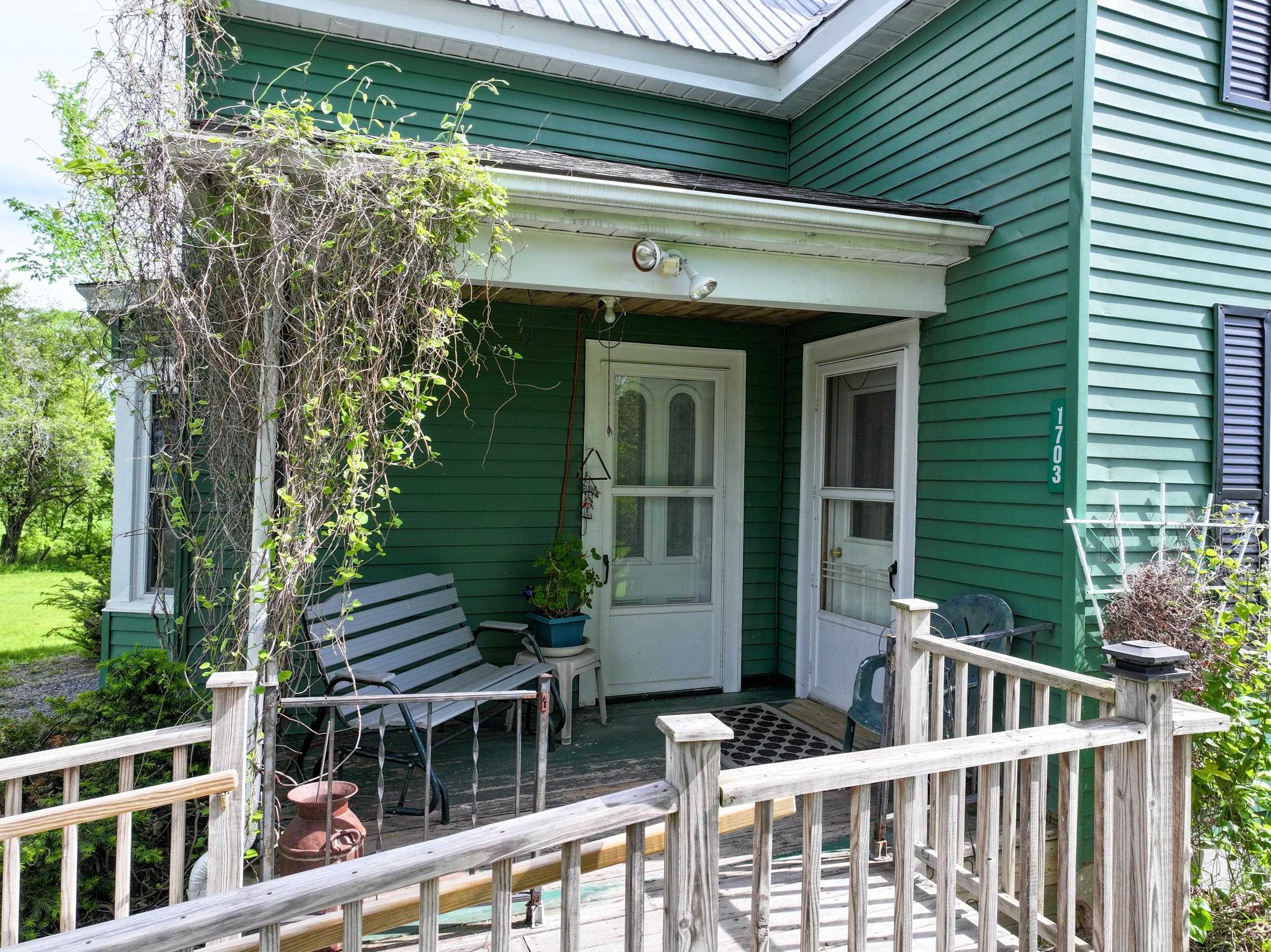 1703 Crown Point Road Property Photo 9