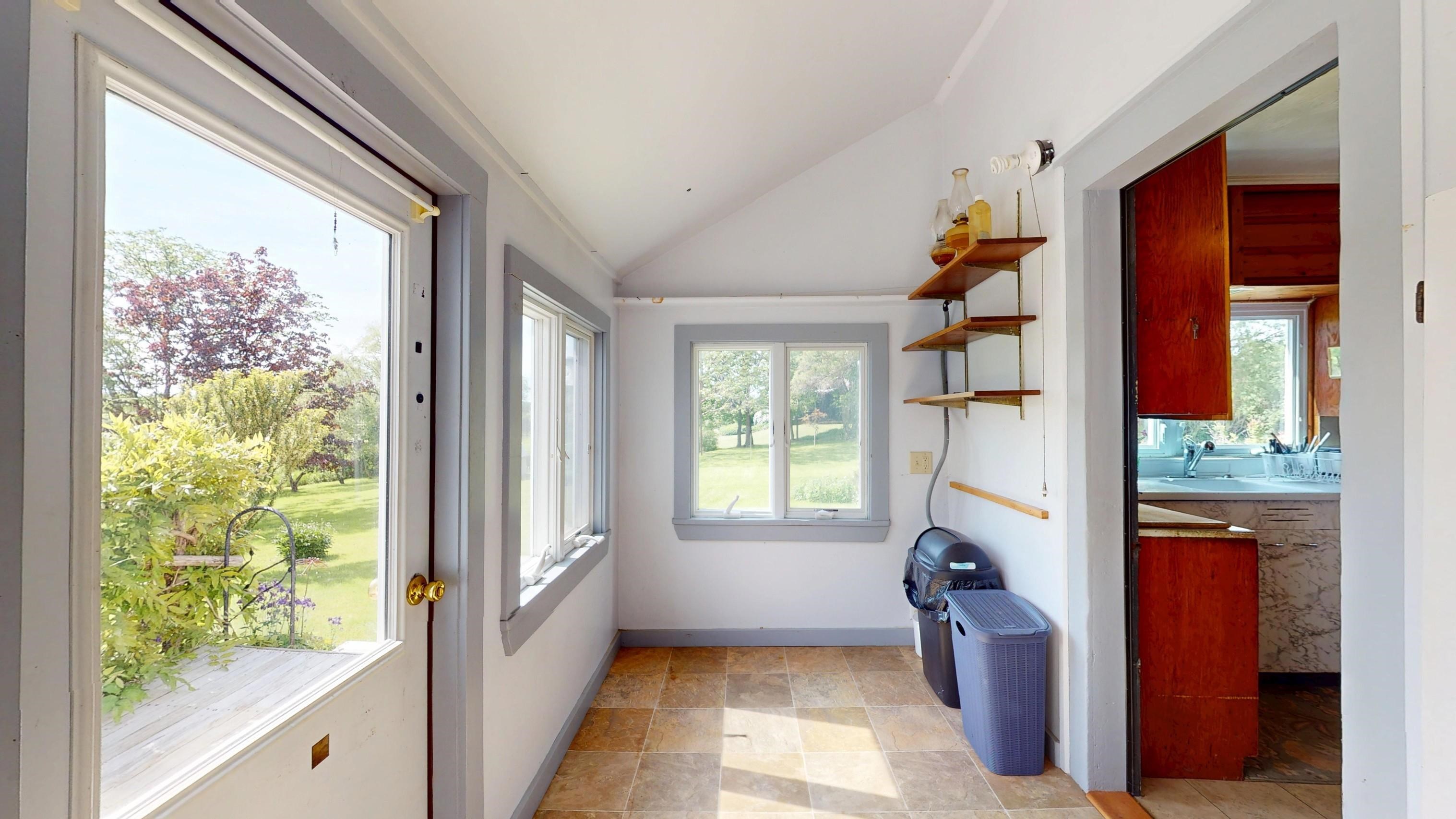 1703 Crown Point Road Property Photo 18