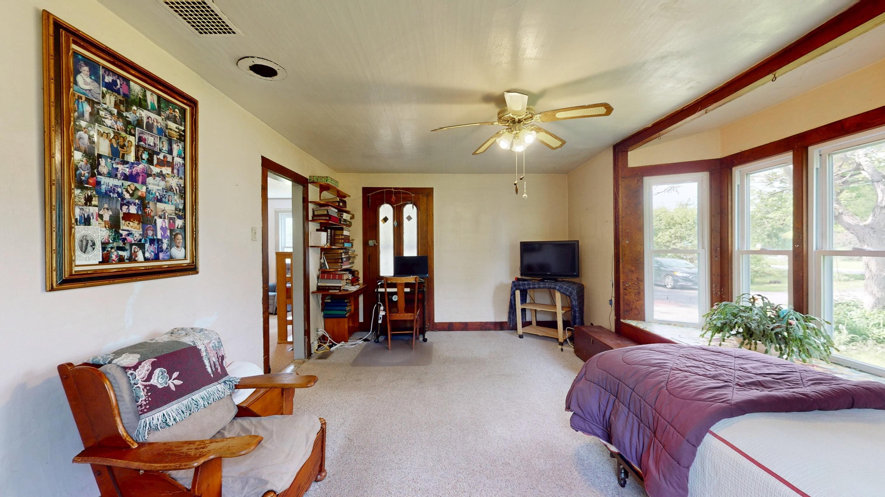 1703 Crown Point Road Property Photo 23