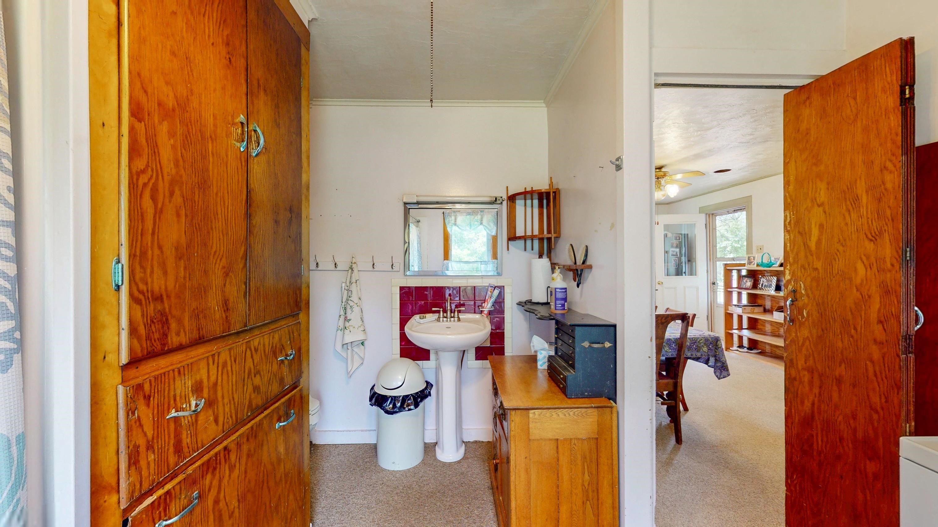 1703 Crown Point Road Property Photo 27