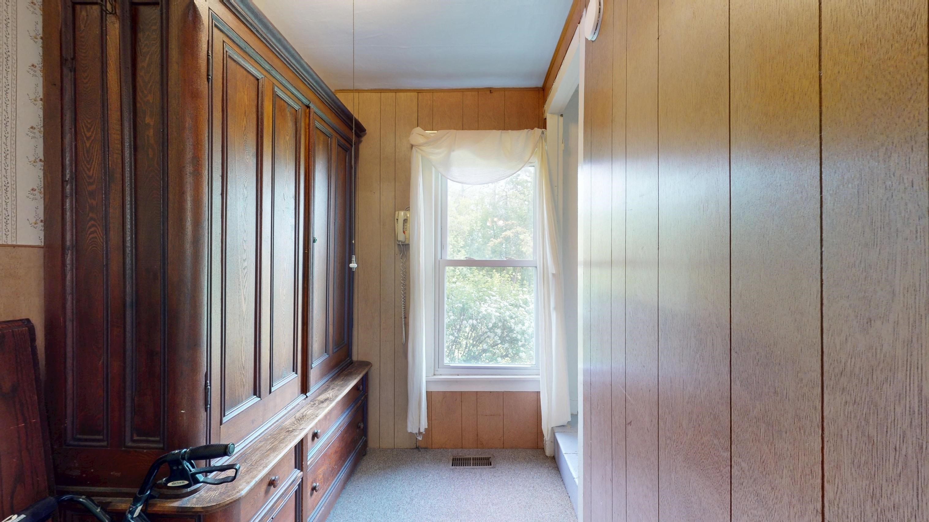 1703 Crown Point Road Property Photo 29