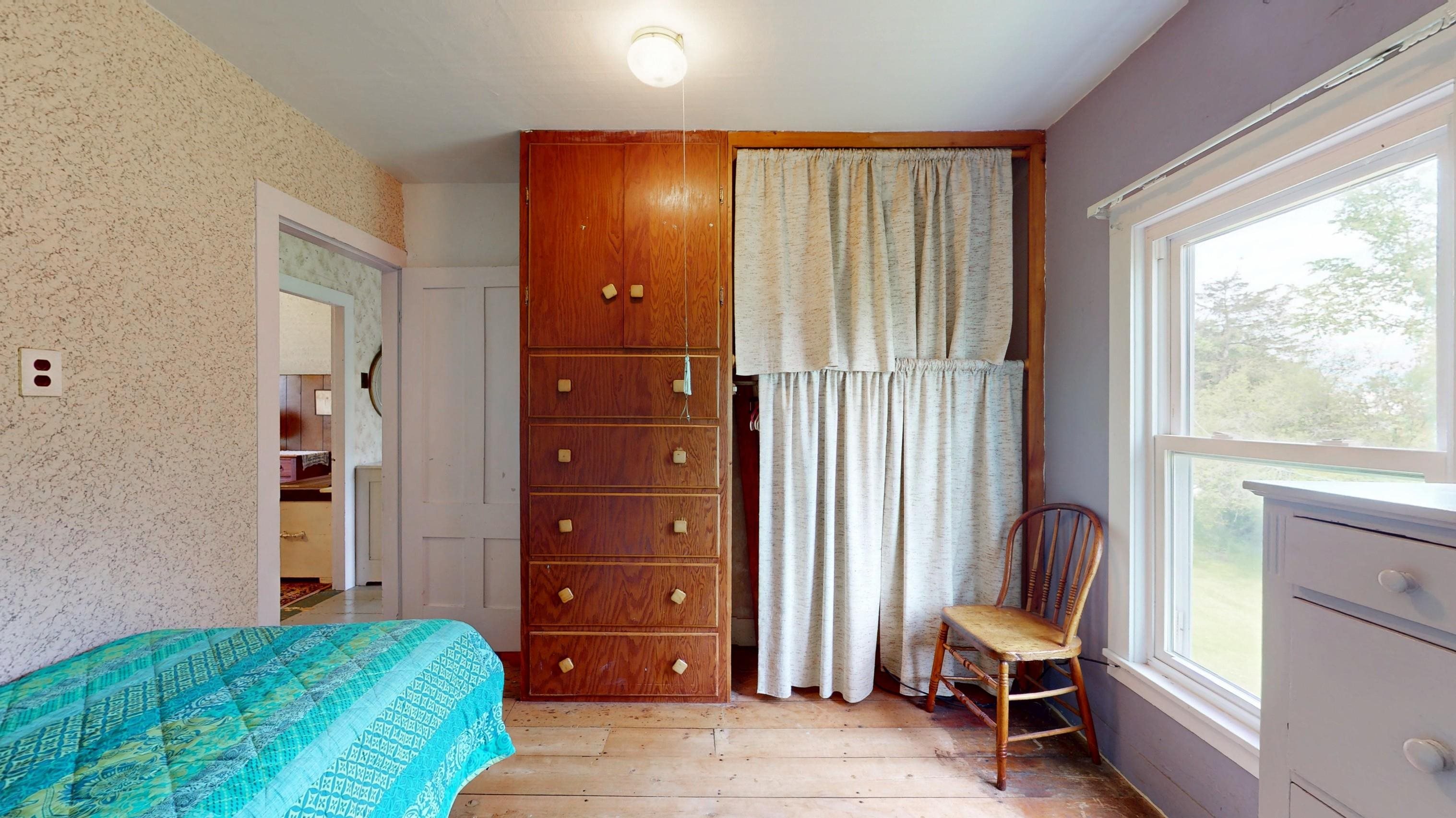 1703 Crown Point Road Property Photo 32