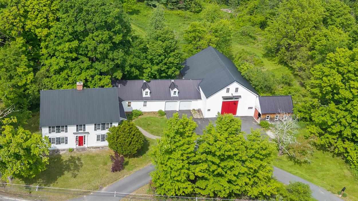 2 Raymond Road Property Photo 2
