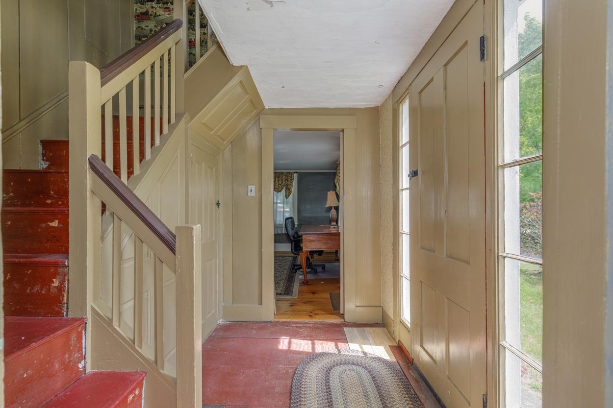 2 Raymond Road Property Photo 25