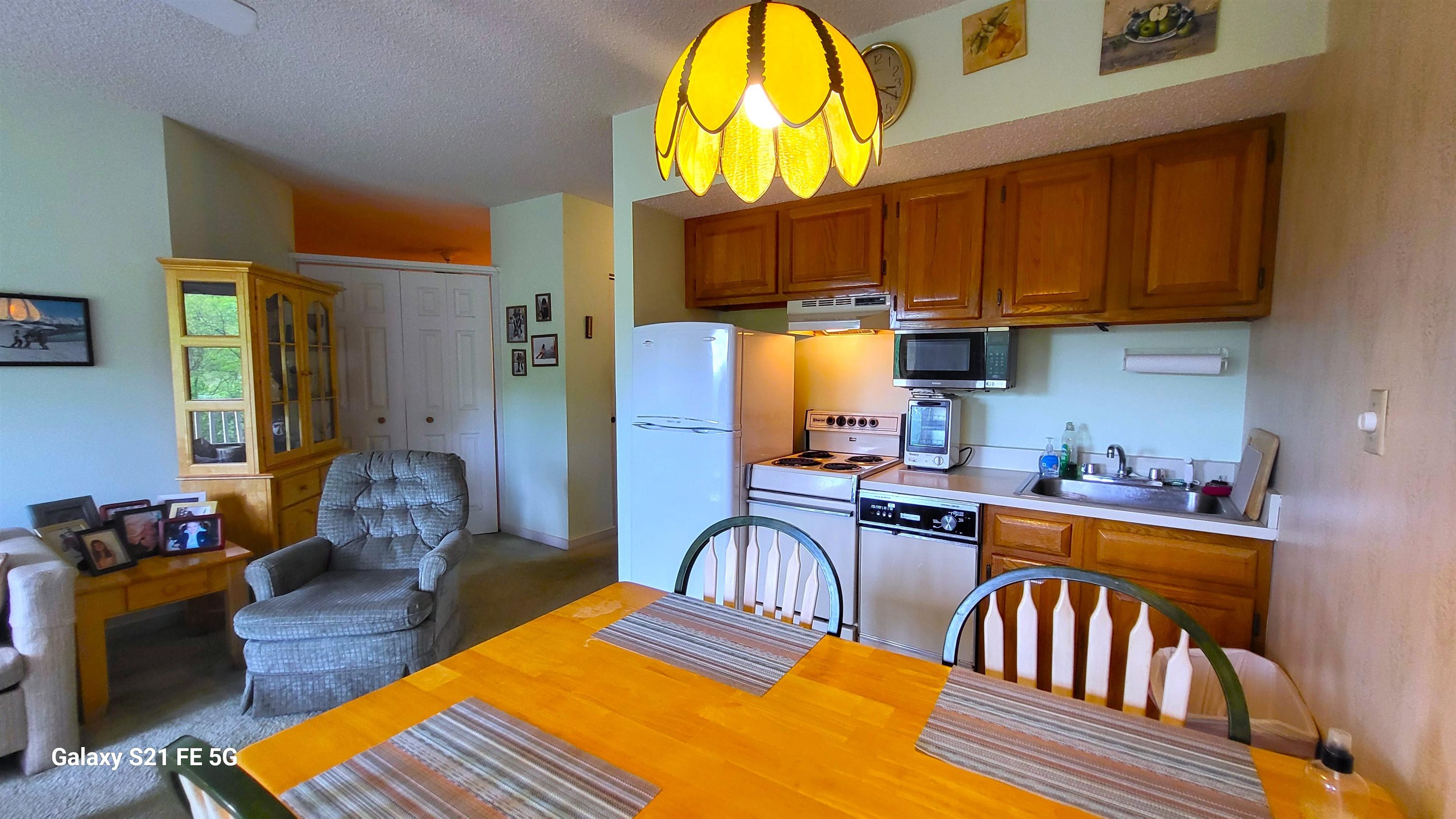 36 Lodge Road Property Photo 4