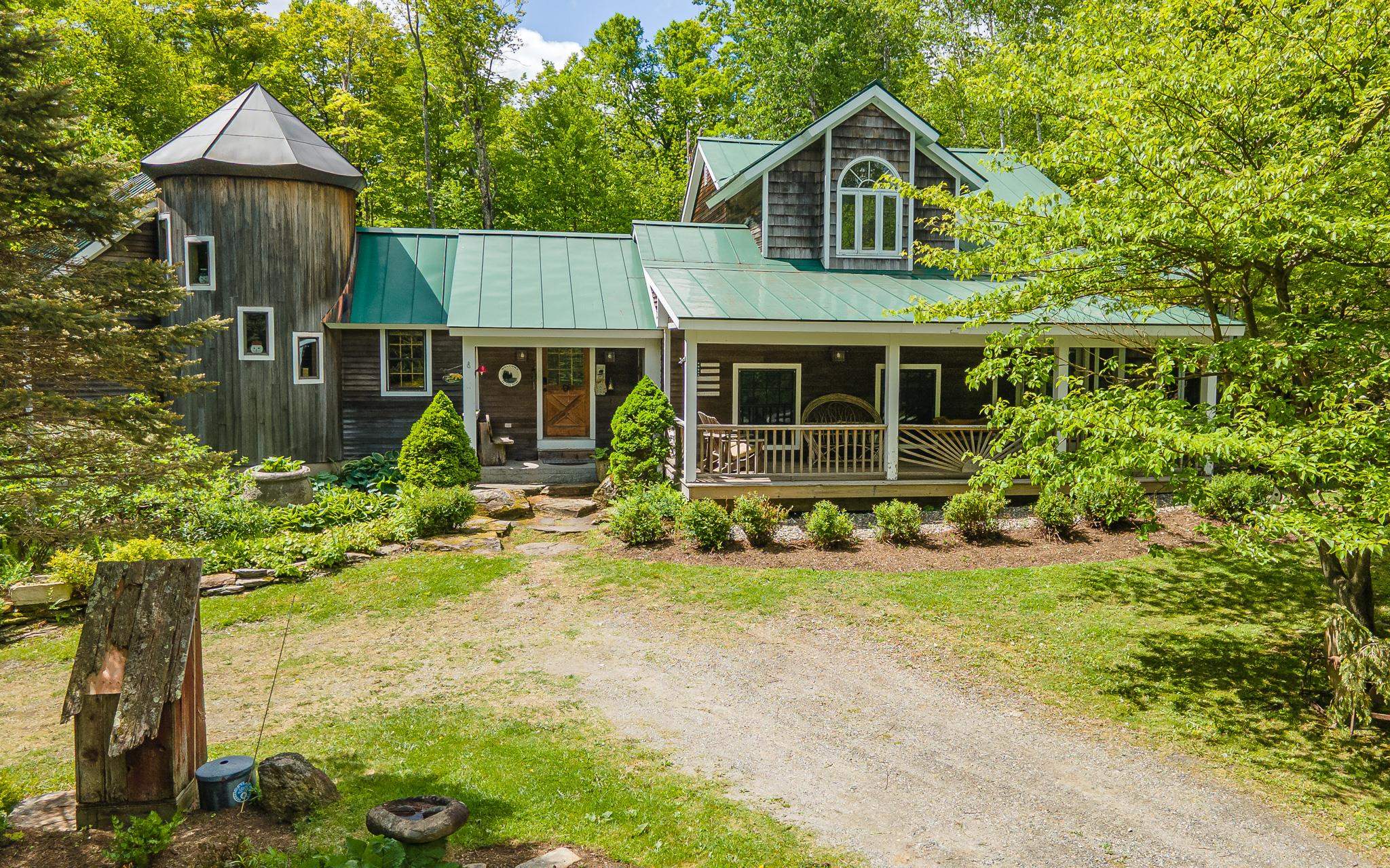 8 Twin Rocks Road Property Photo 13
