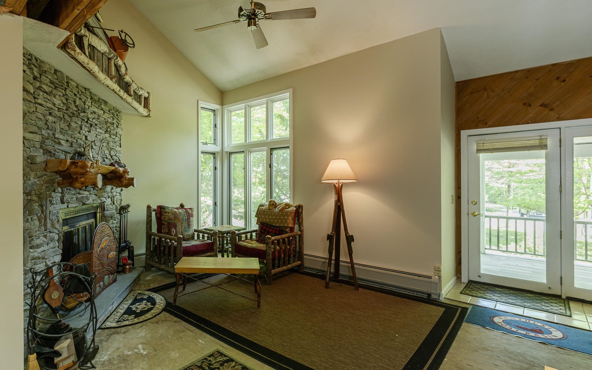 8 Twin Rocks Road Property Photo 47