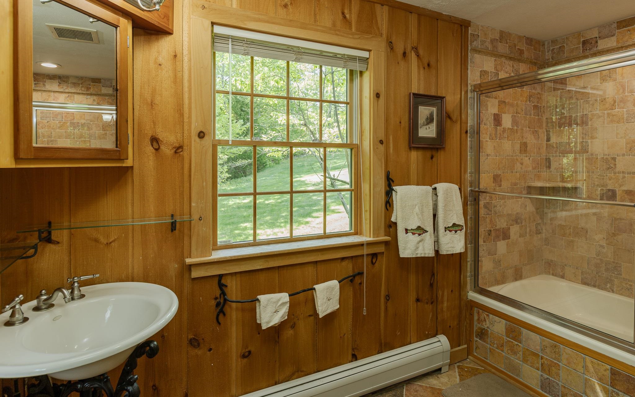 8 Twin Rocks Road Property Photo 57