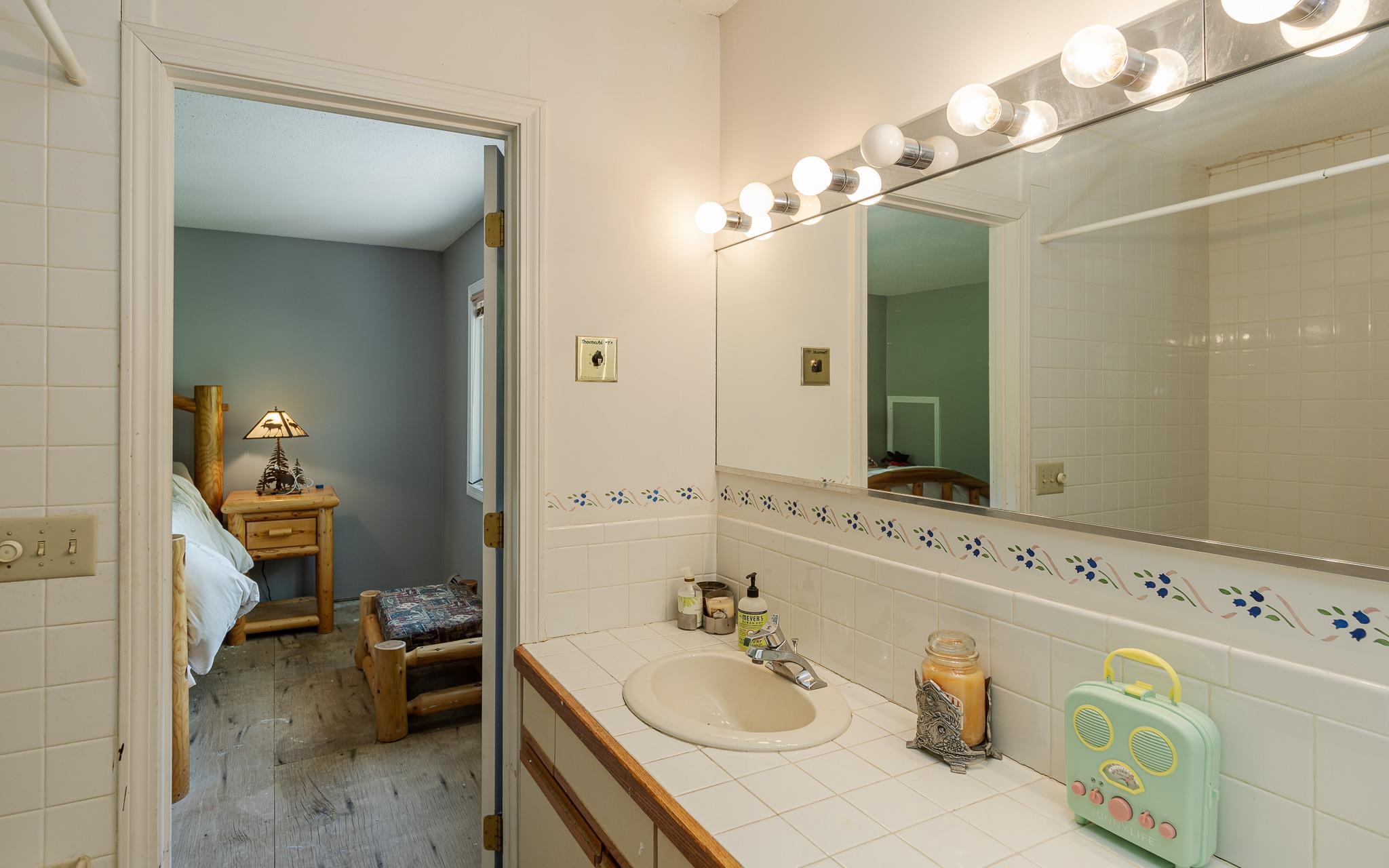8 Twin Rocks Road Property Photo 59