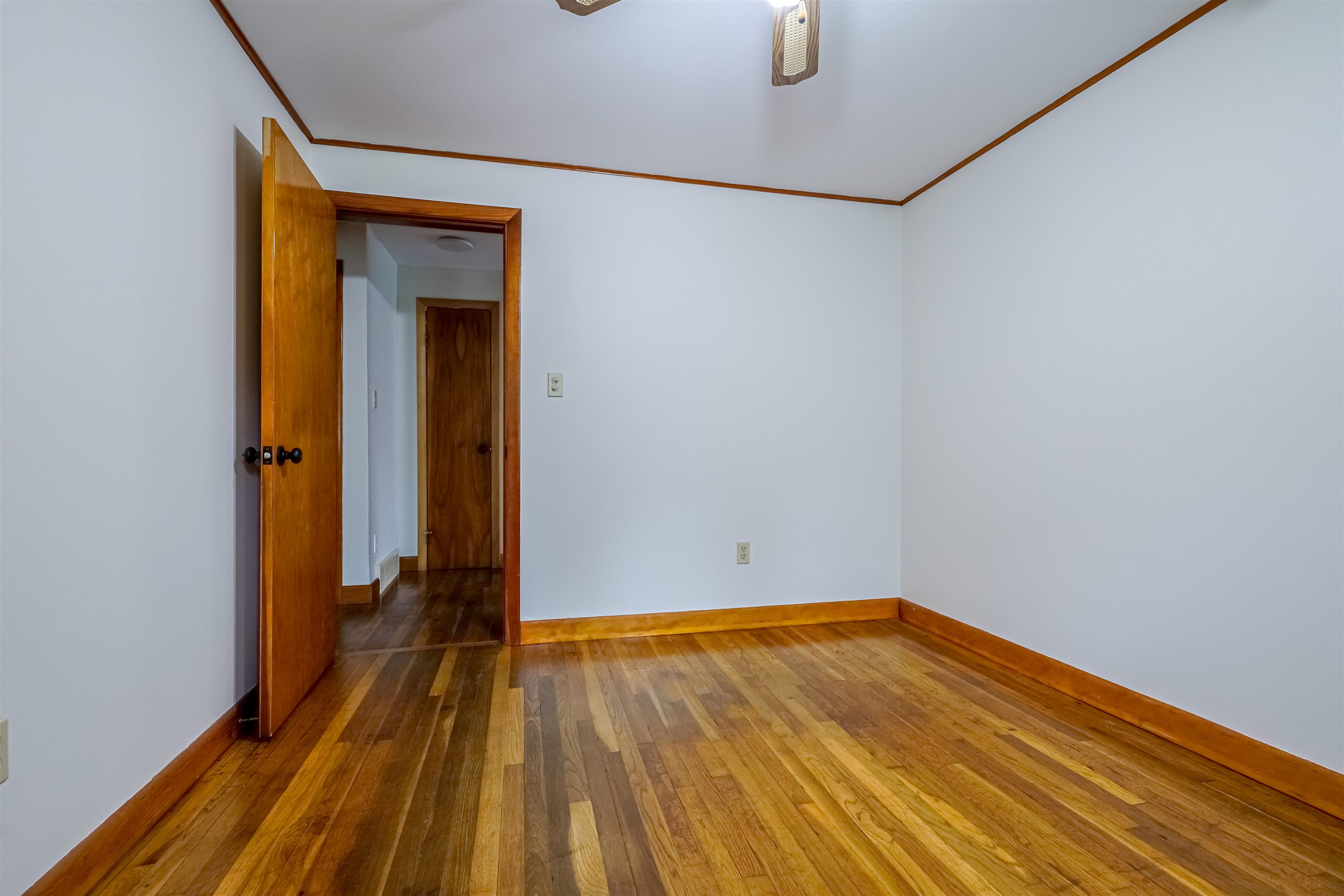 94 Hillside Avenue Property Photo 33