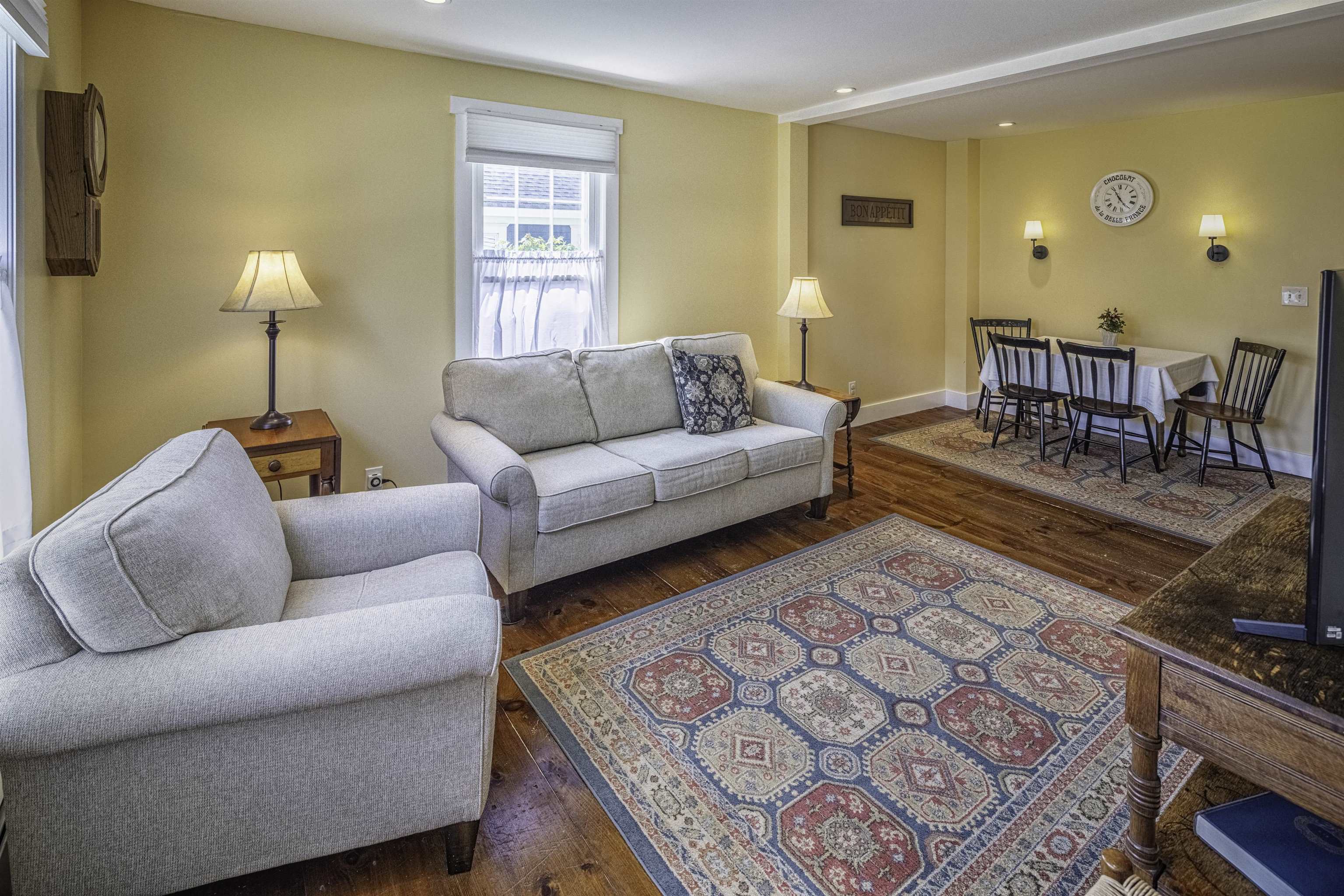 6 Chesley Street Property Photo 9