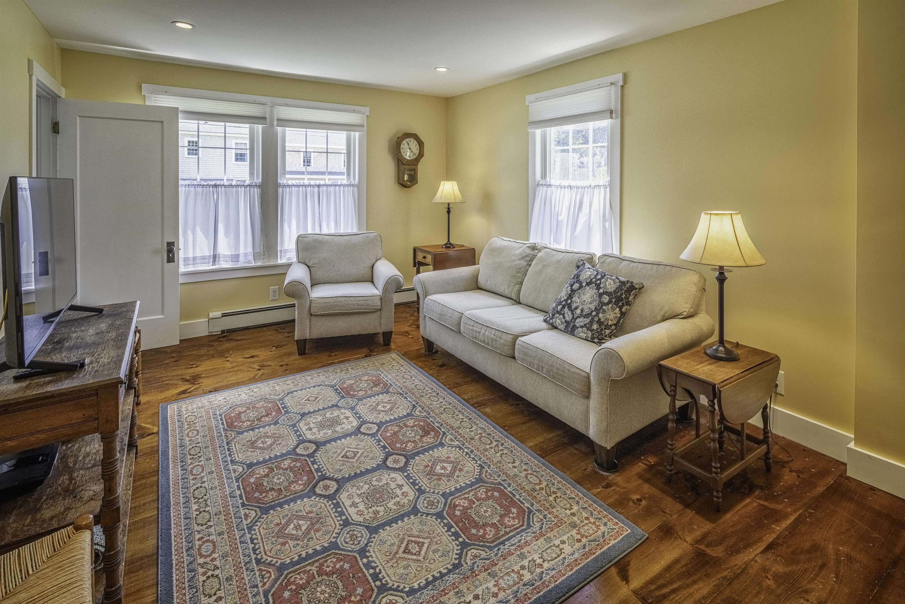 6 Chesley Street Property Photo 10
