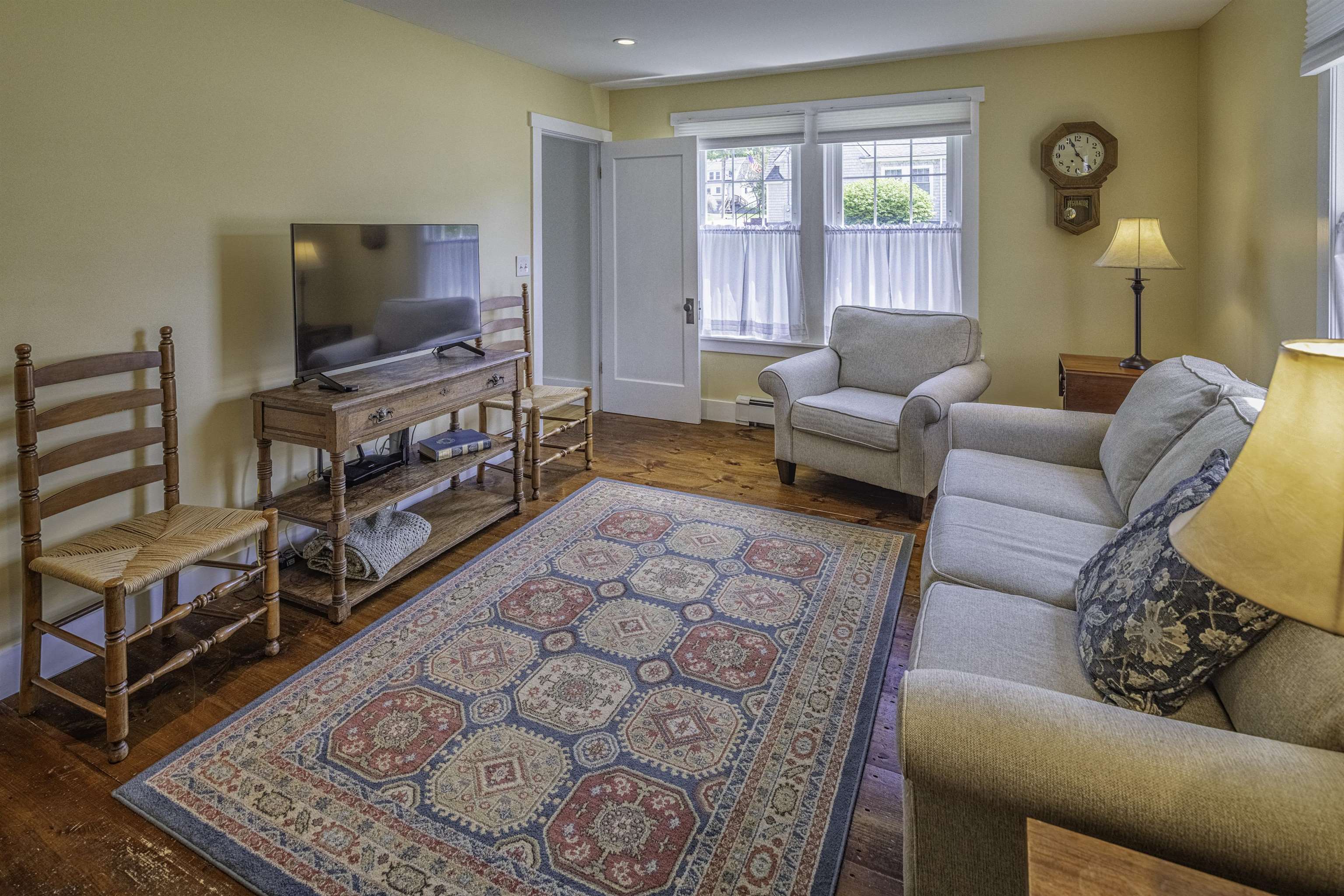 6 Chesley Street Property Photo 11