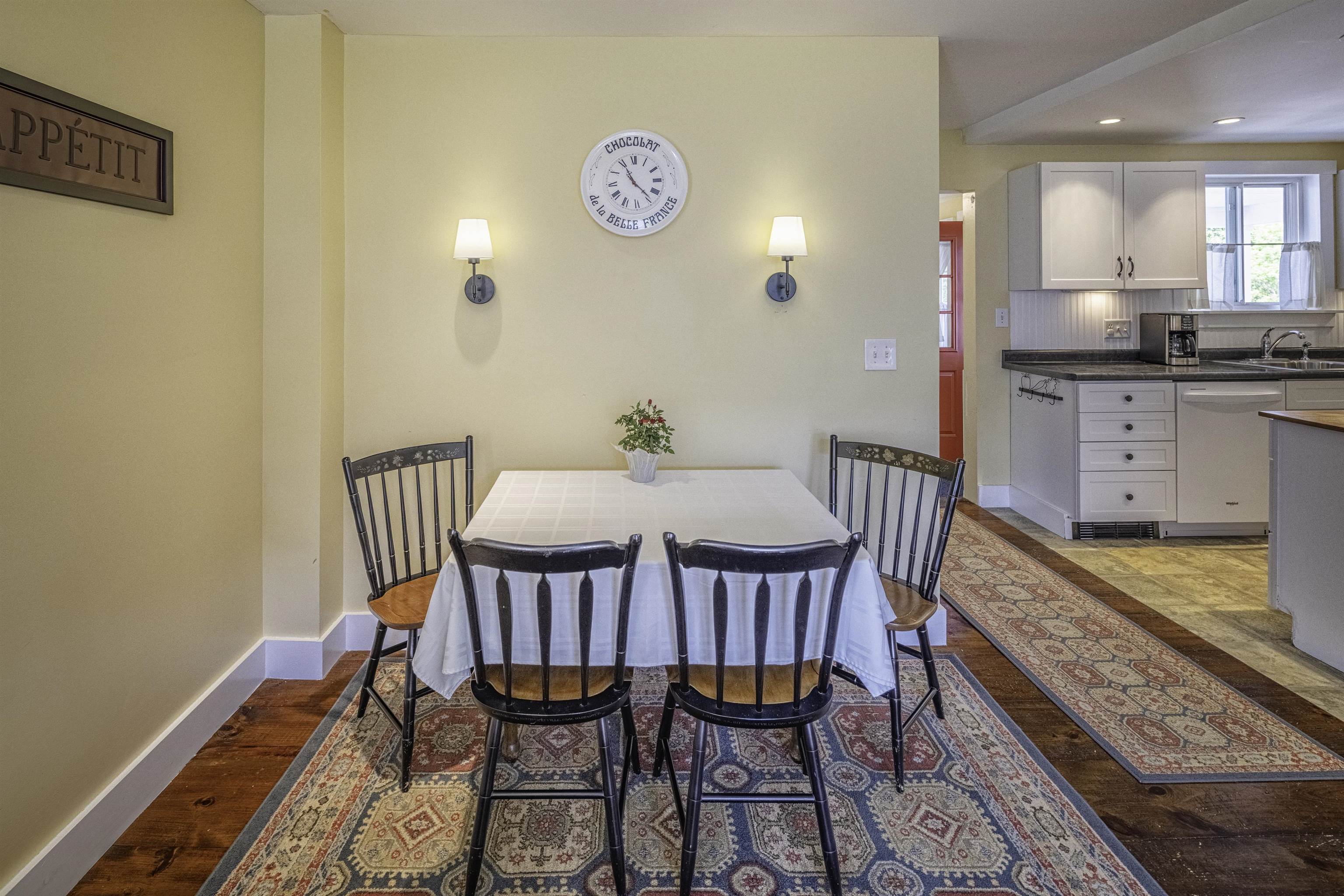 6 Chesley Street Property Photo 12