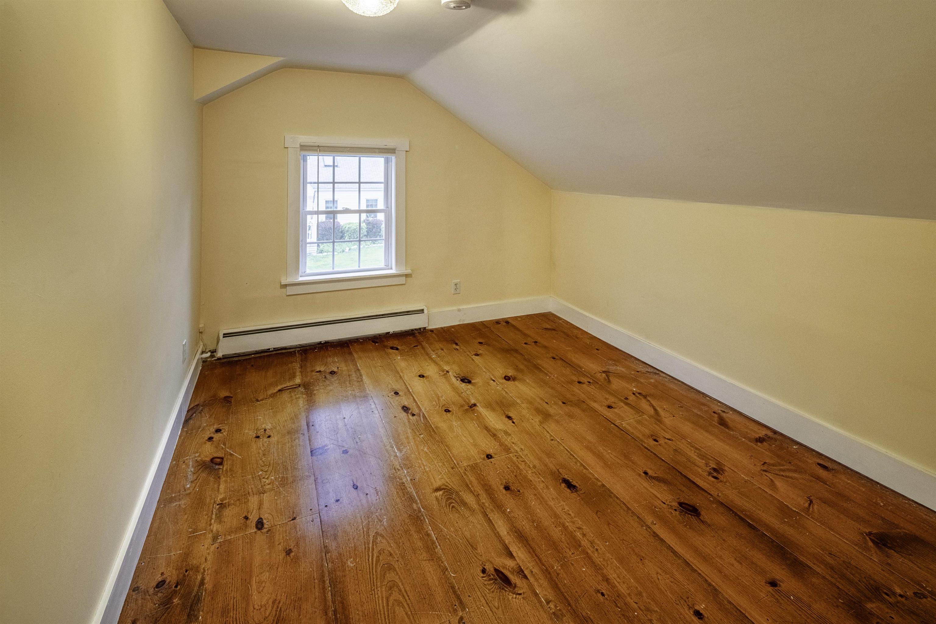 6 Chesley Street Property Photo 28