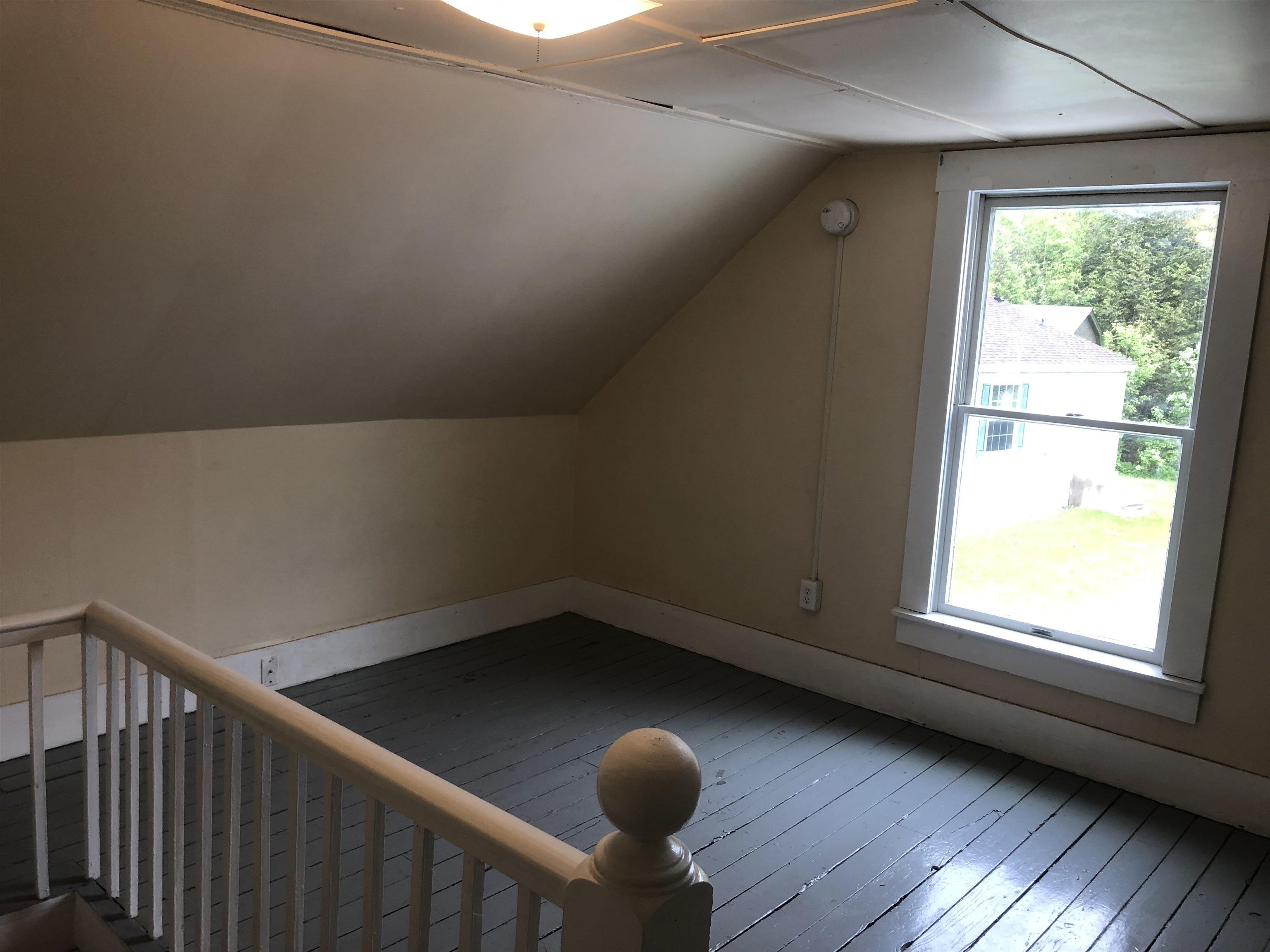 719 Hill Street Property Photo 27