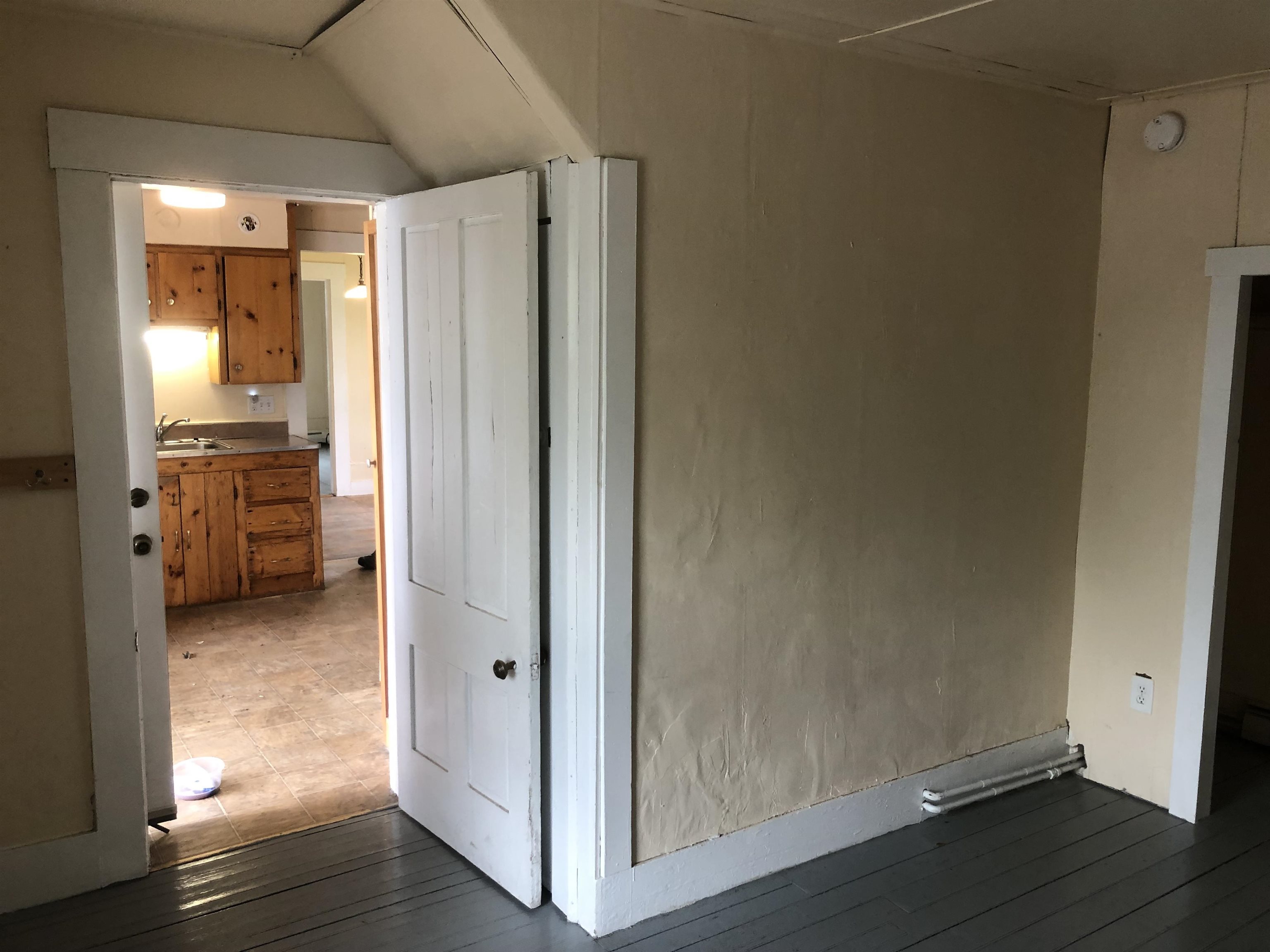 719 Hill Street Property Photo 28