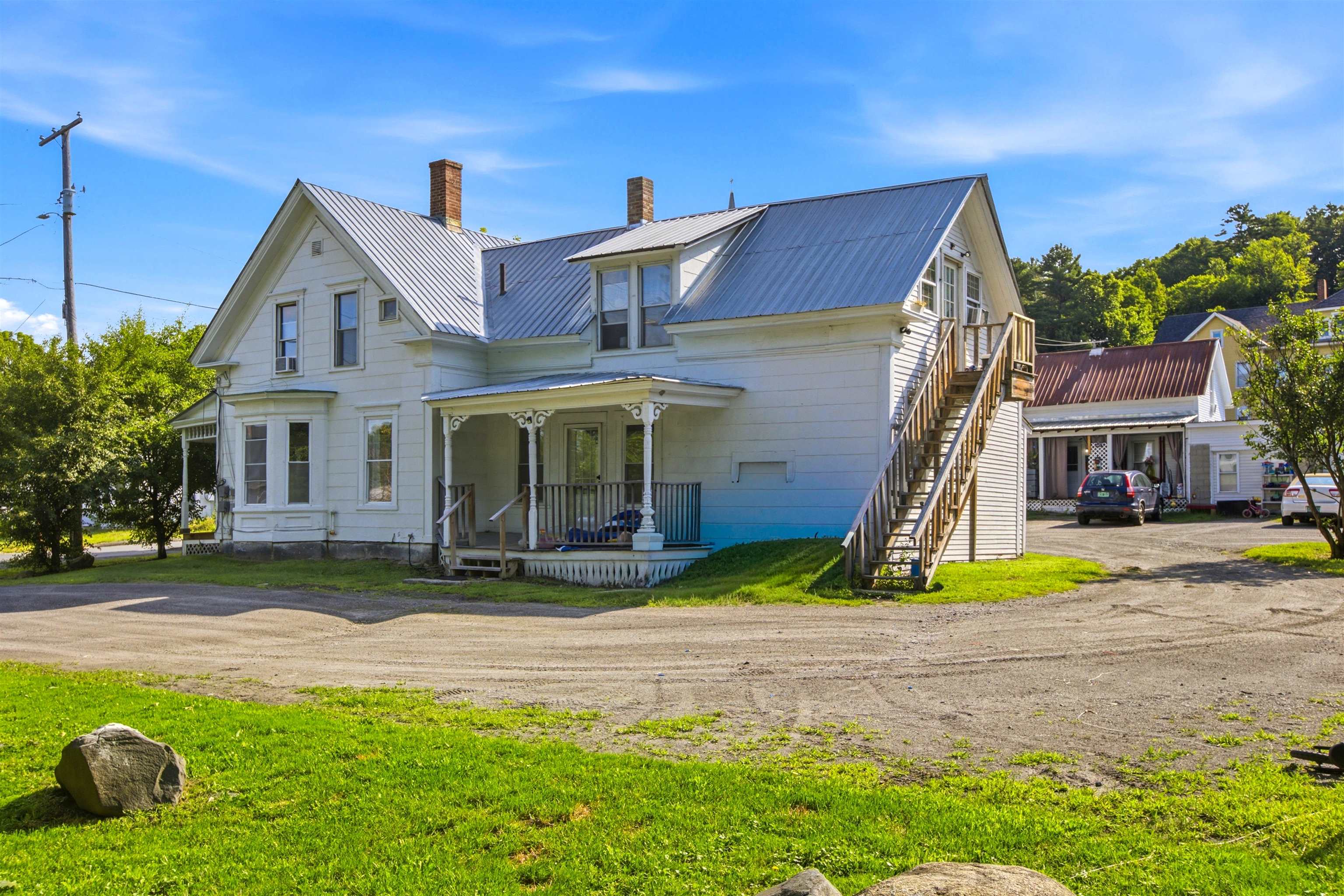 731 Hill Street Property Photo 1