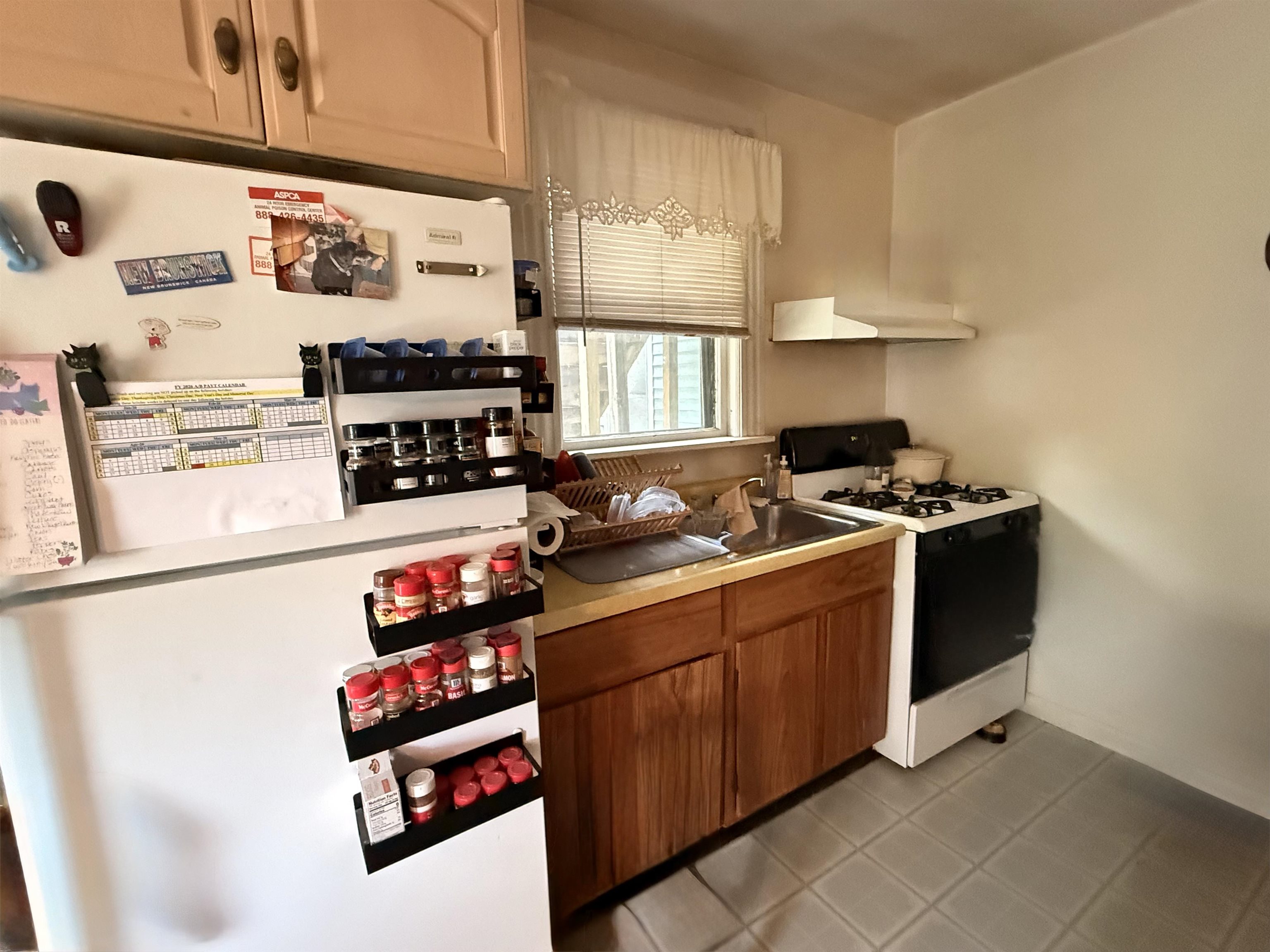 50 Oak Grove Avenue Property Photo 6