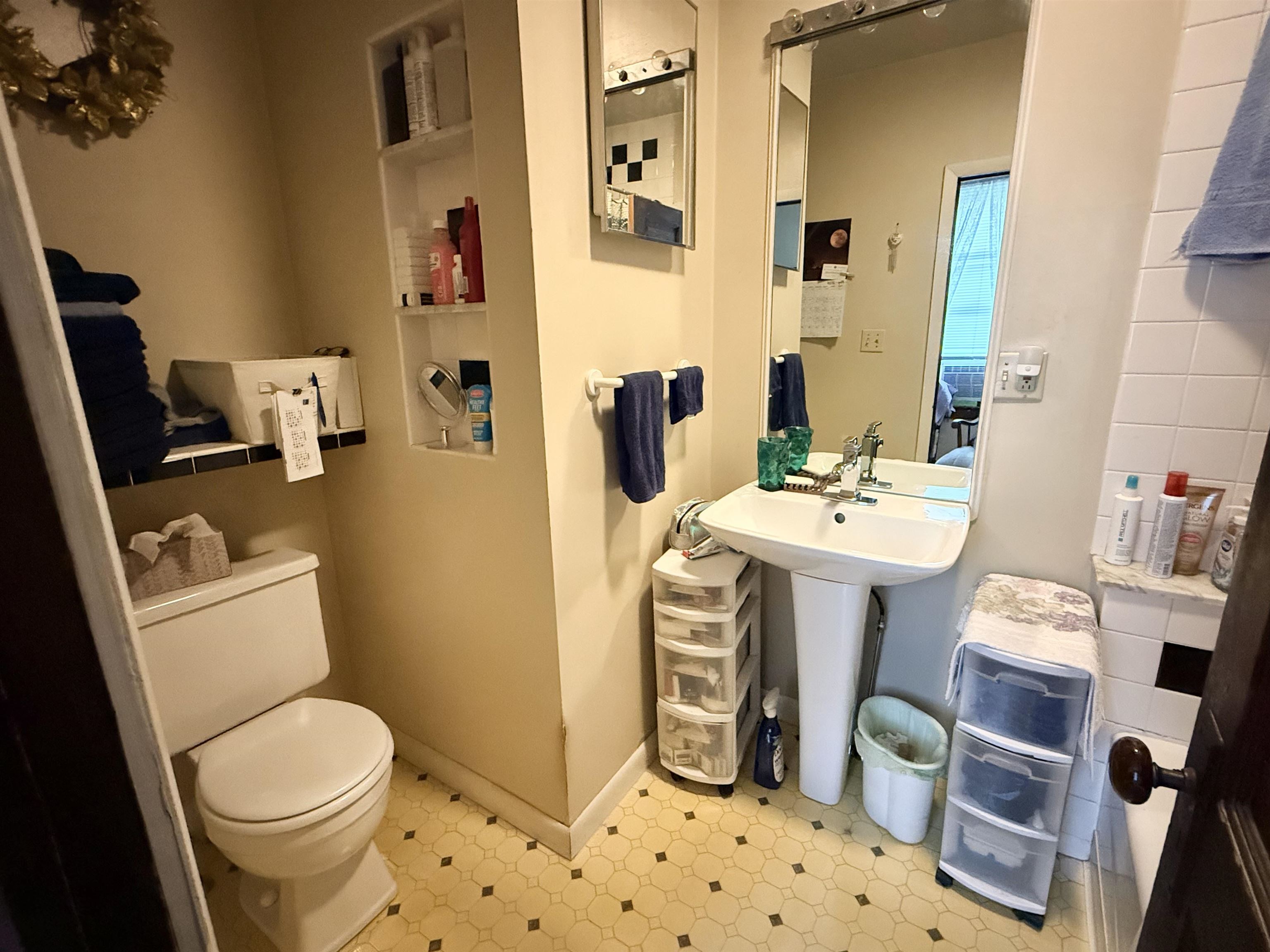 50 Oak Grove Avenue Property Photo 8