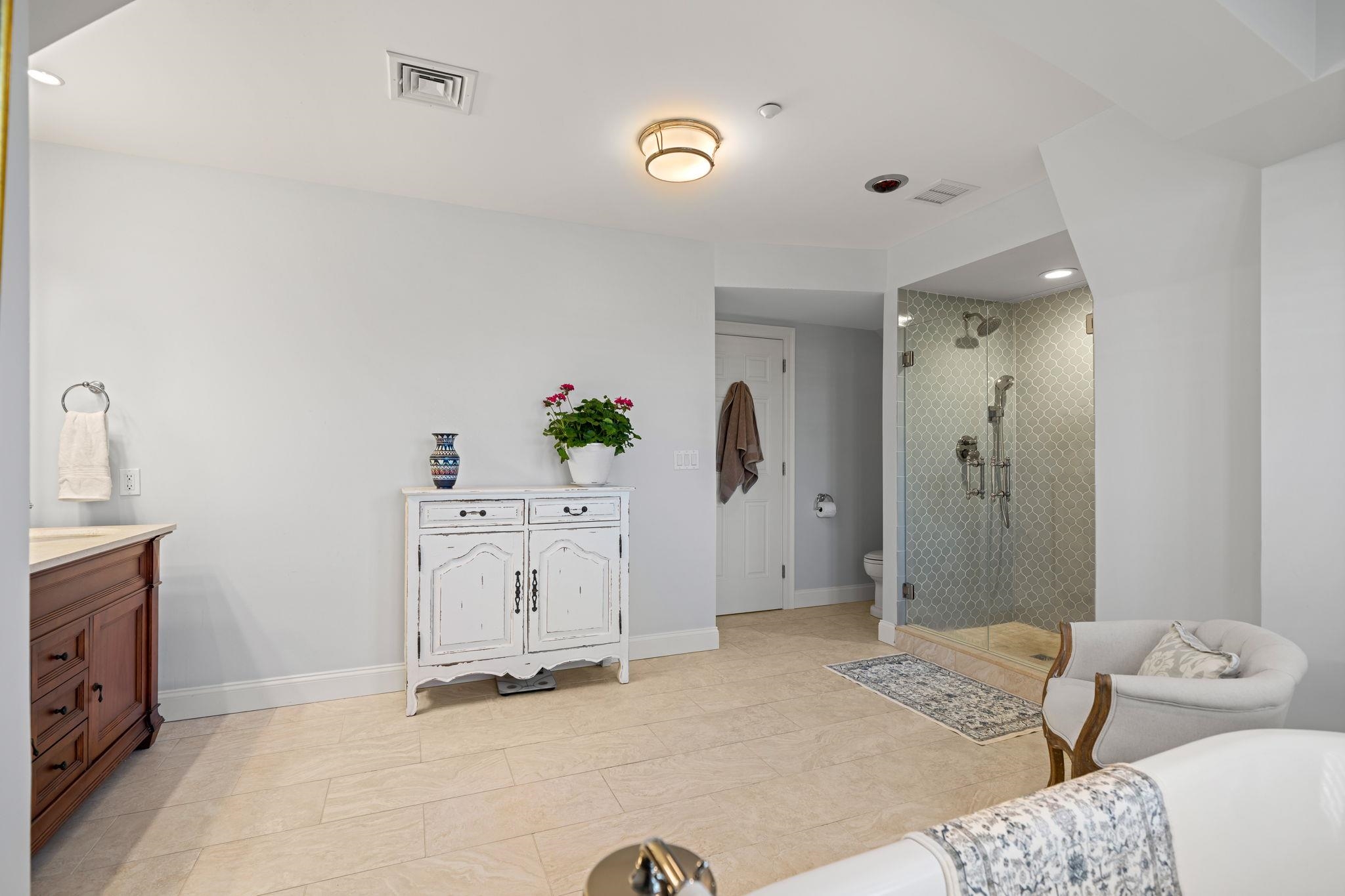 24 Porter Street Property Photo 38