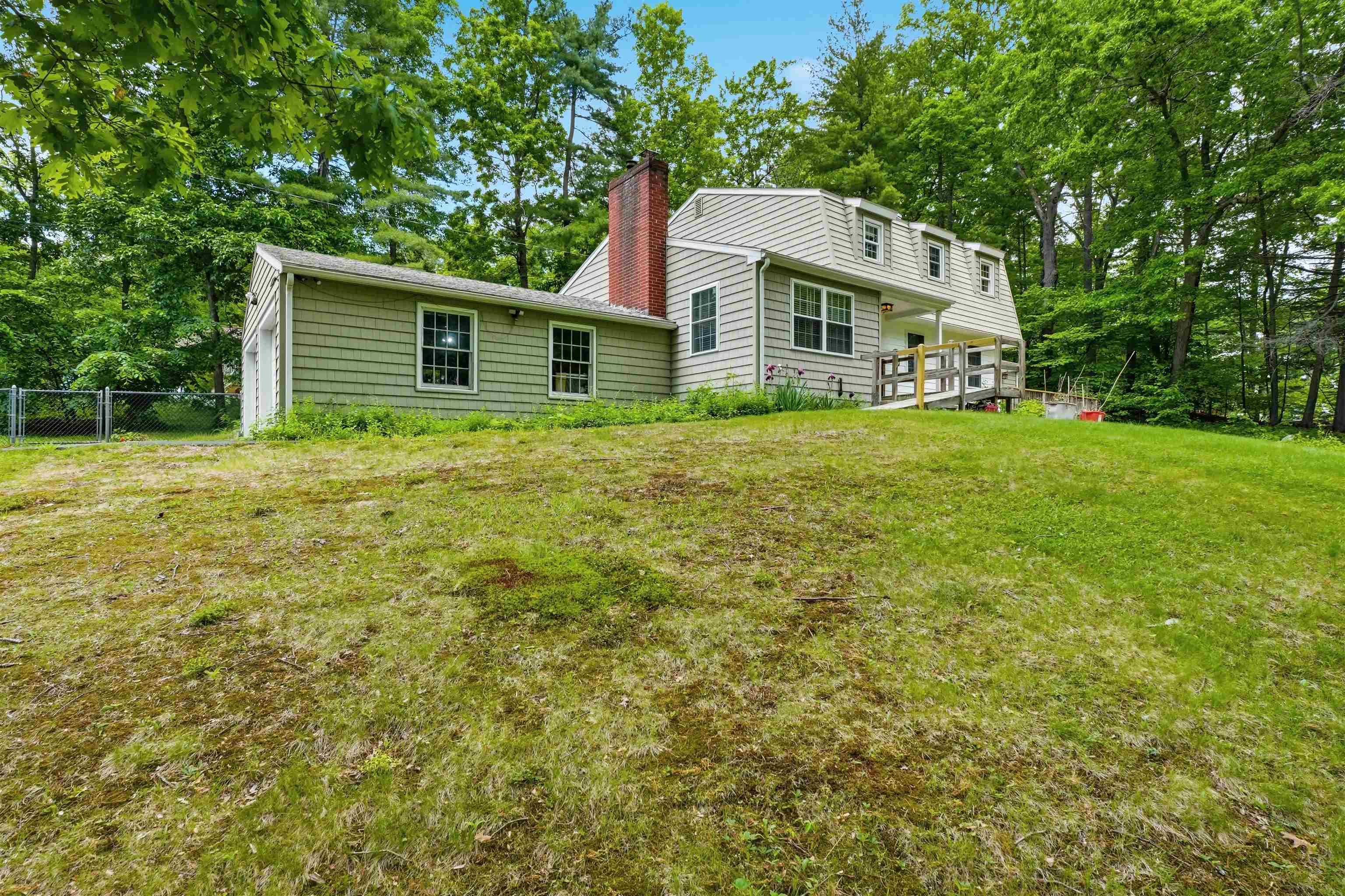 17 Rolling Ridge Road Property Photo 1