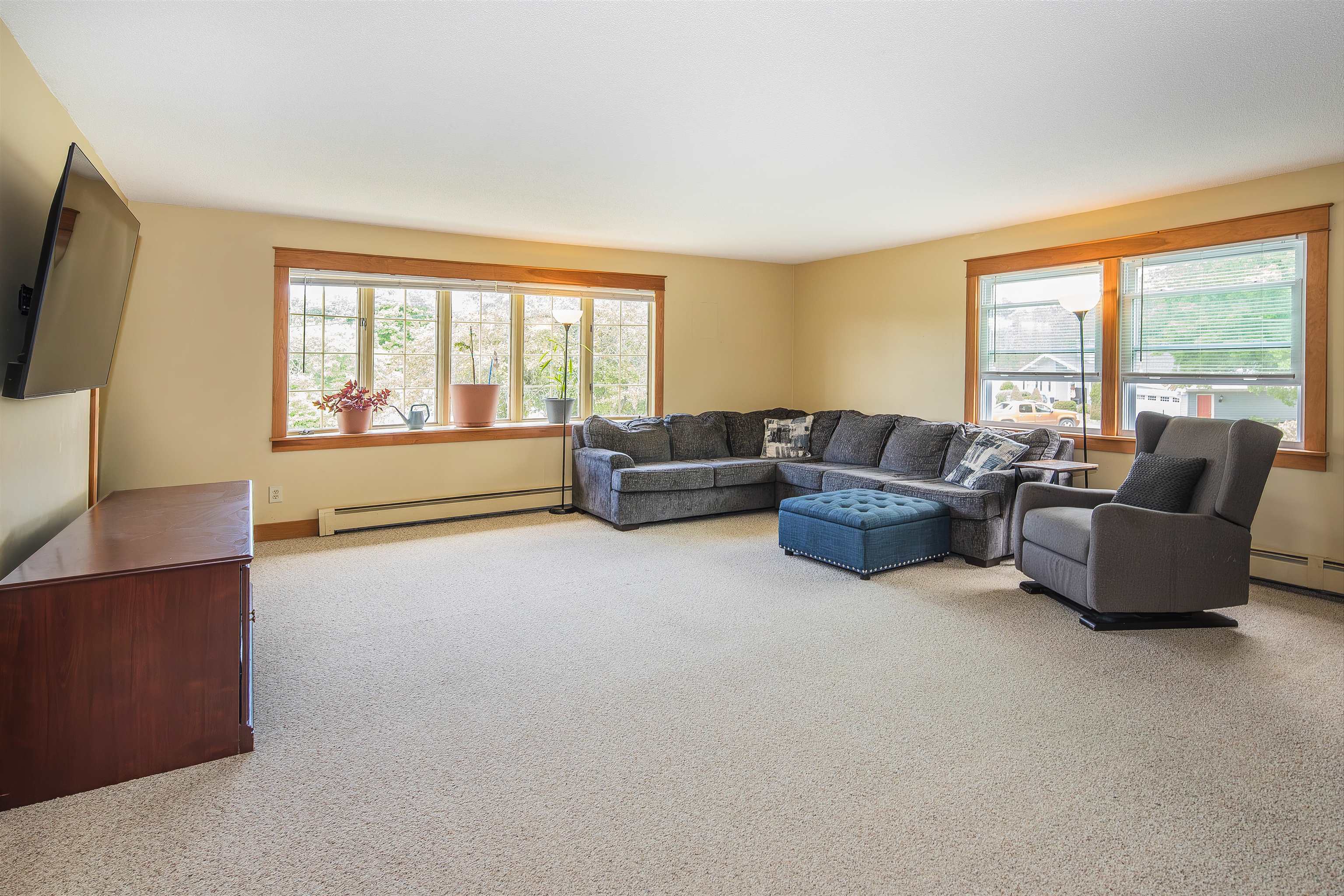 12 Laverne Drive Property Photo 8