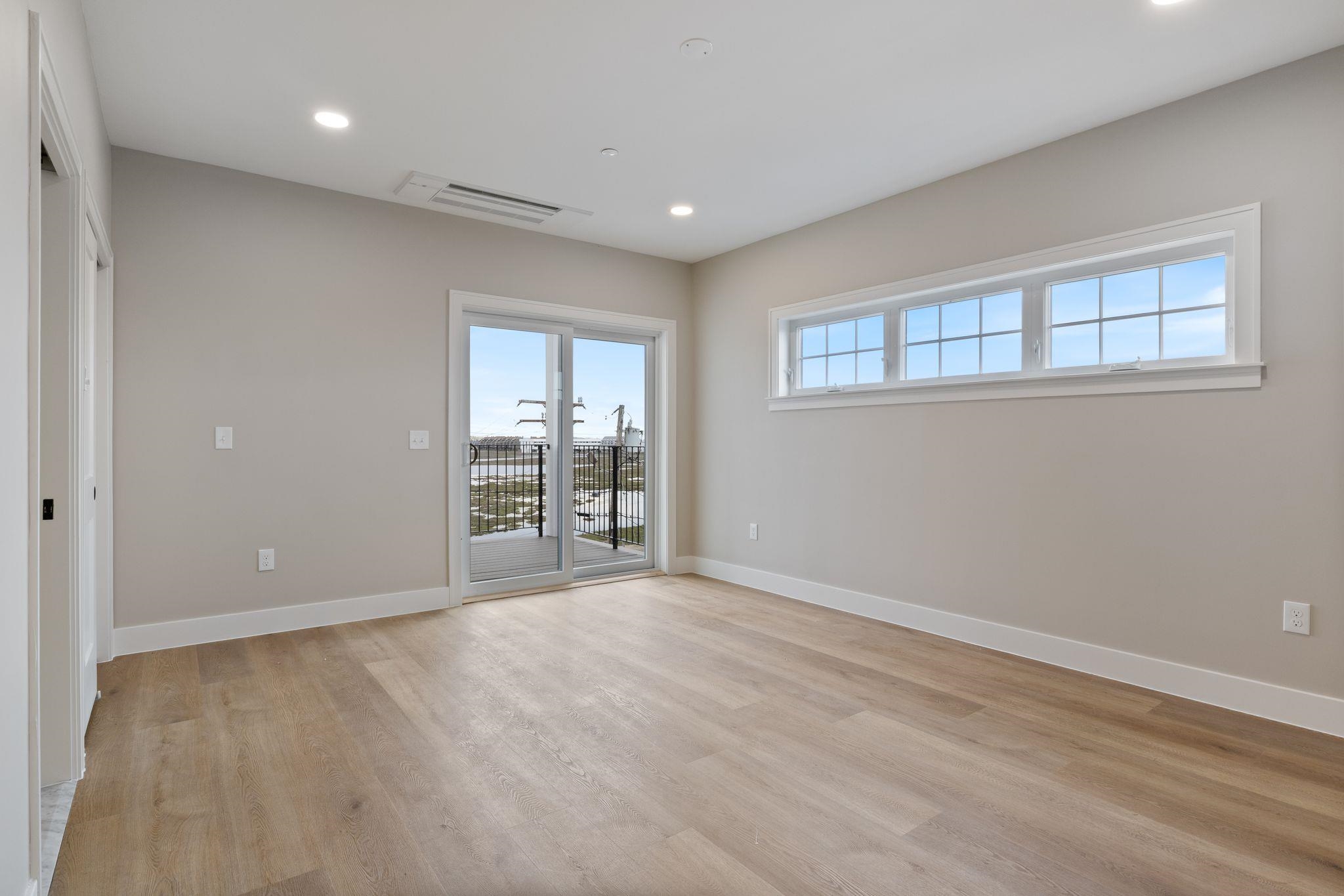 465 Ocean Boulevard Property Photo 11