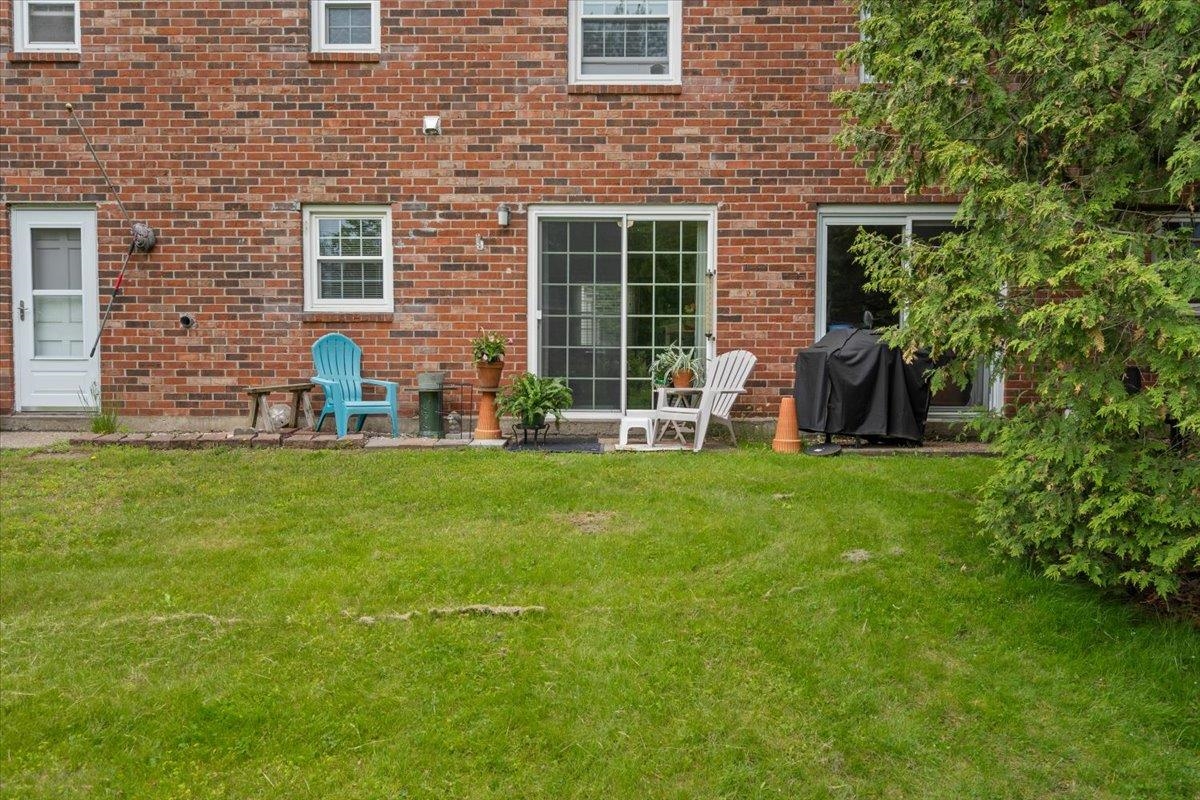 425 Dorset Street Property Photo 33
