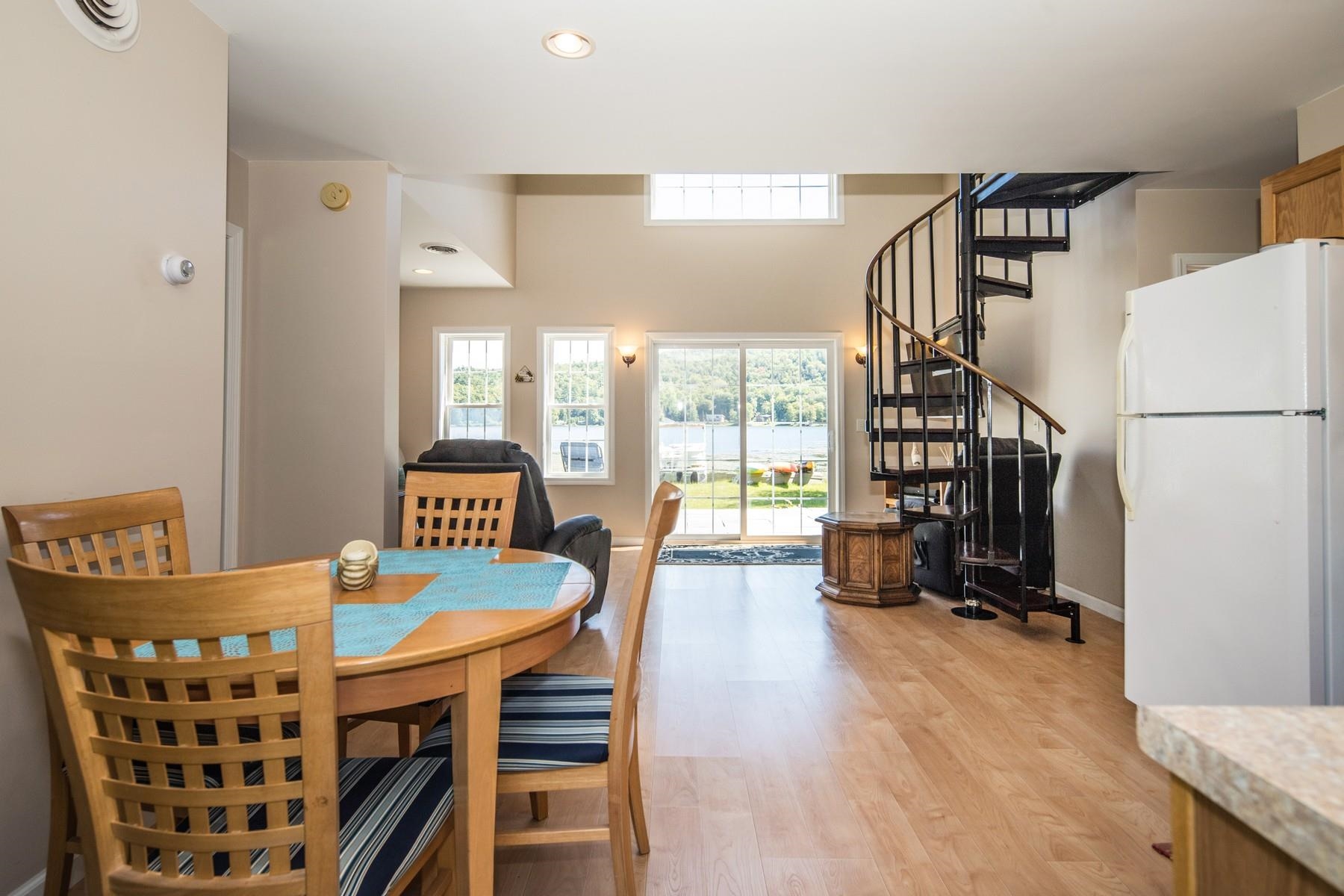 558 Burr Pond Road Property Photo 12