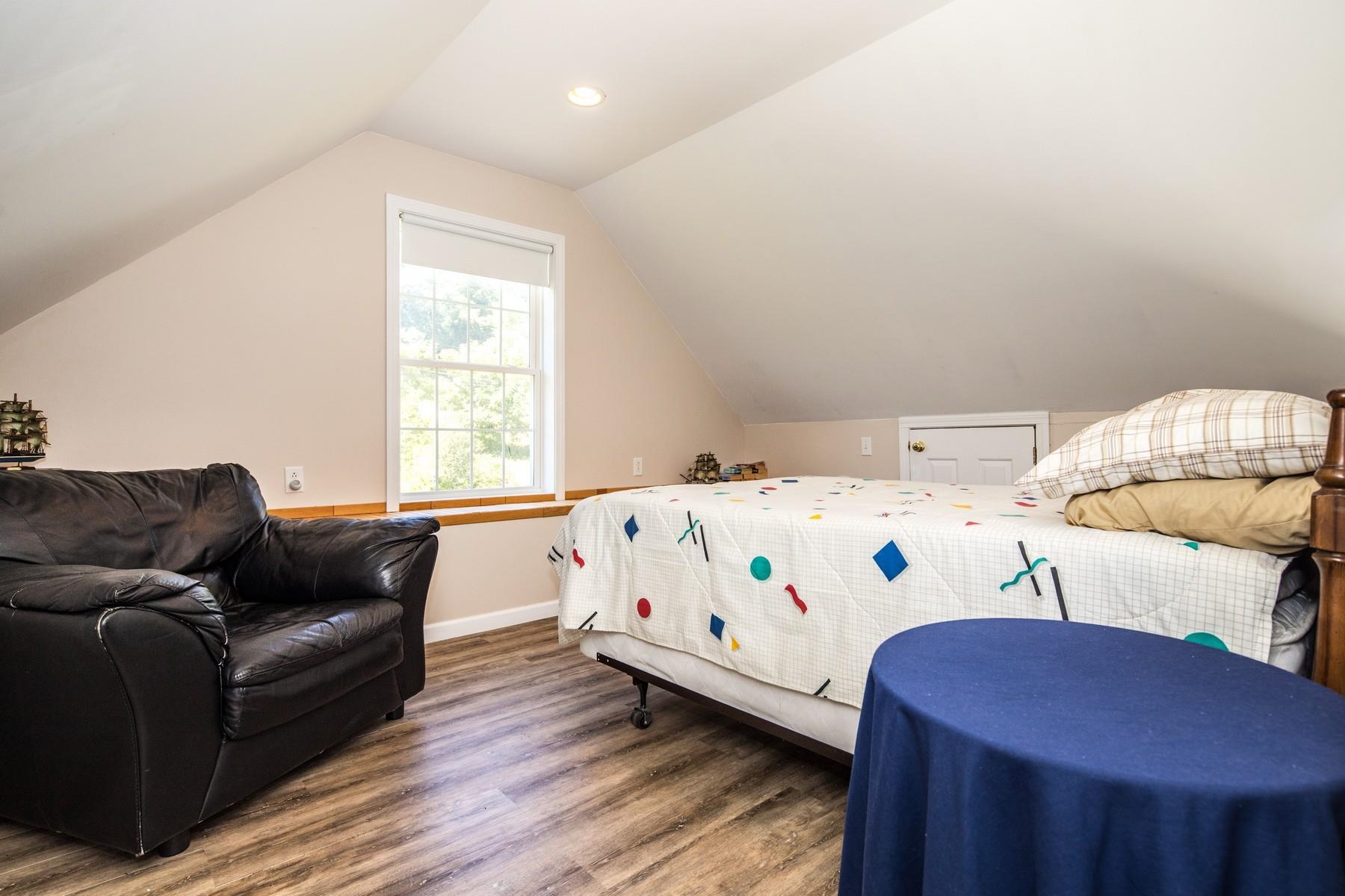 558 Burr Pond Road Property Photo 19