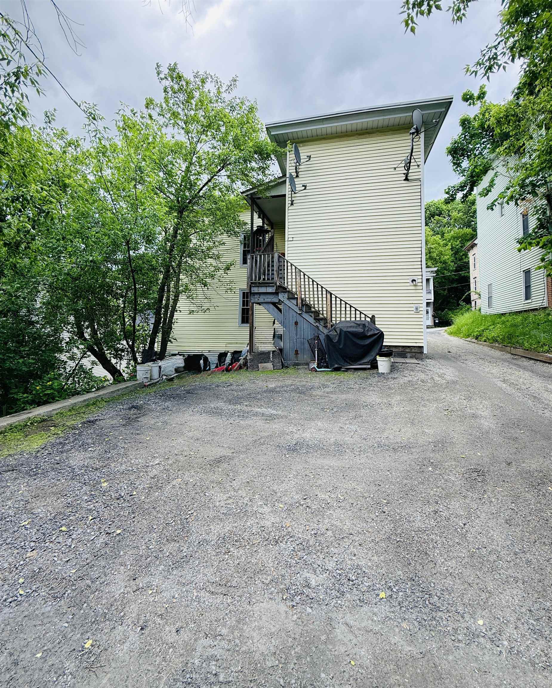 8 Mount Street Property Photo 3