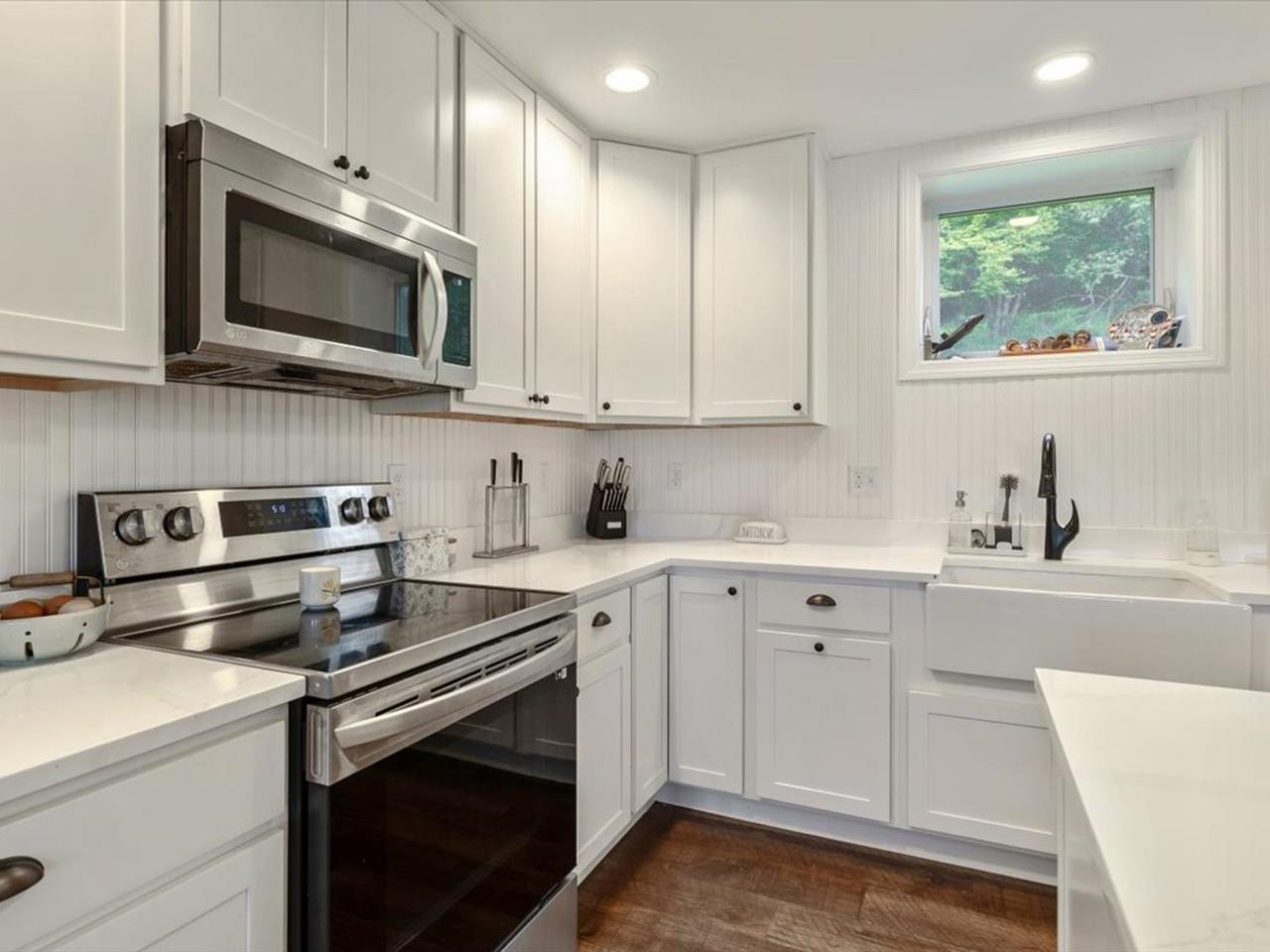 127 Hillside Drive Property Photo 13