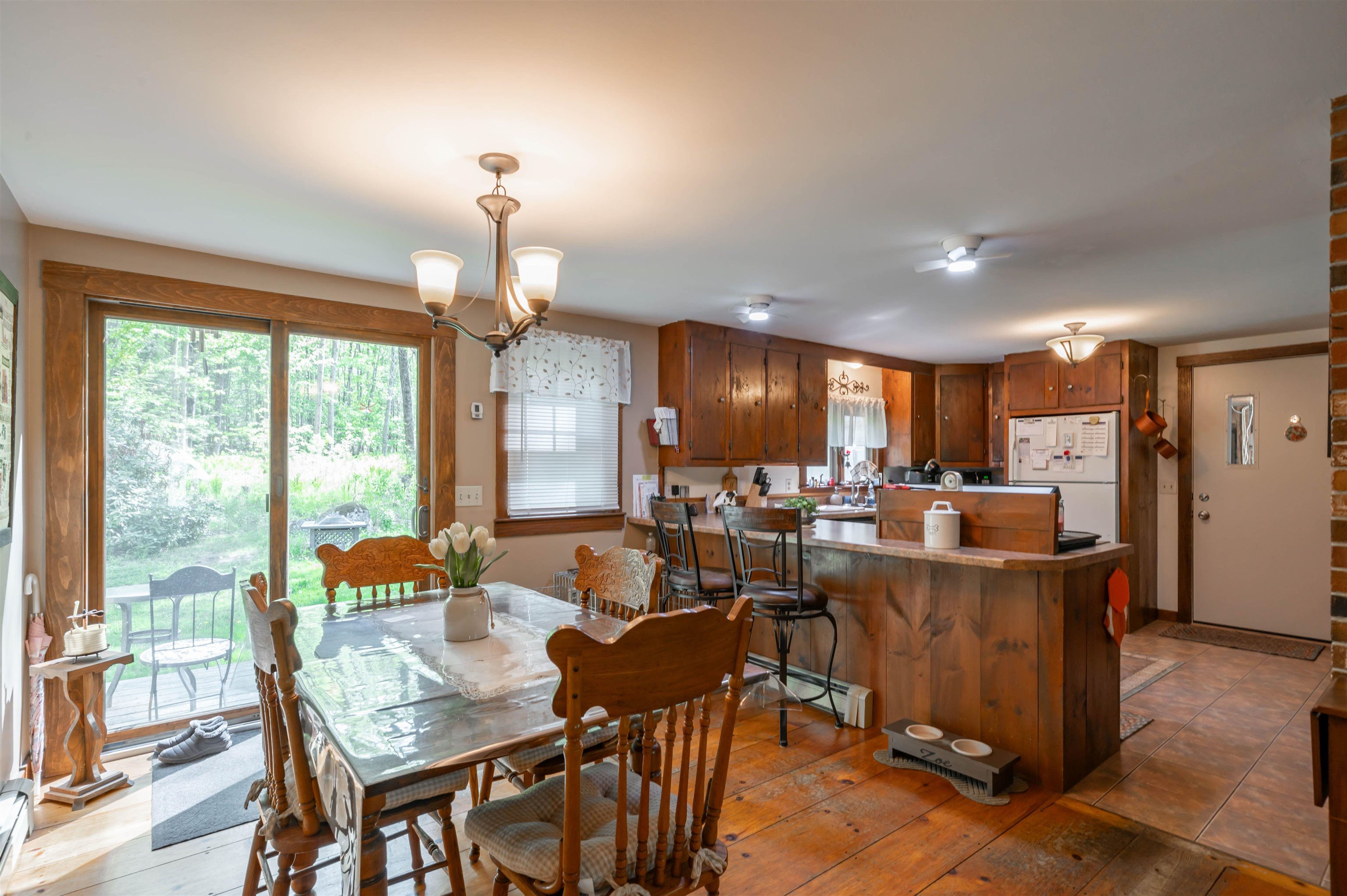 186 Old Bennington Road Property Photo 6