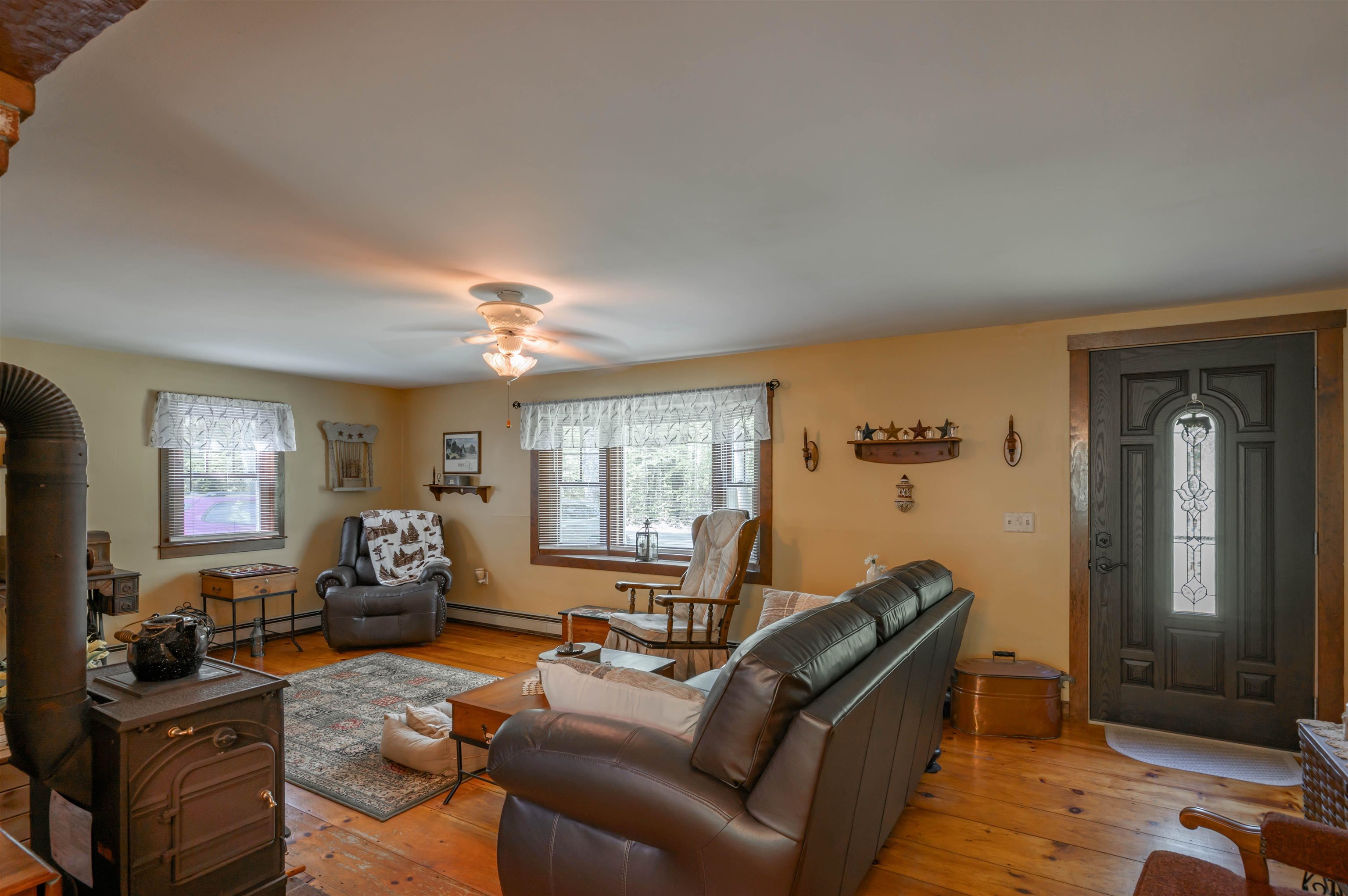 186 Old Bennington Road Property Photo 10