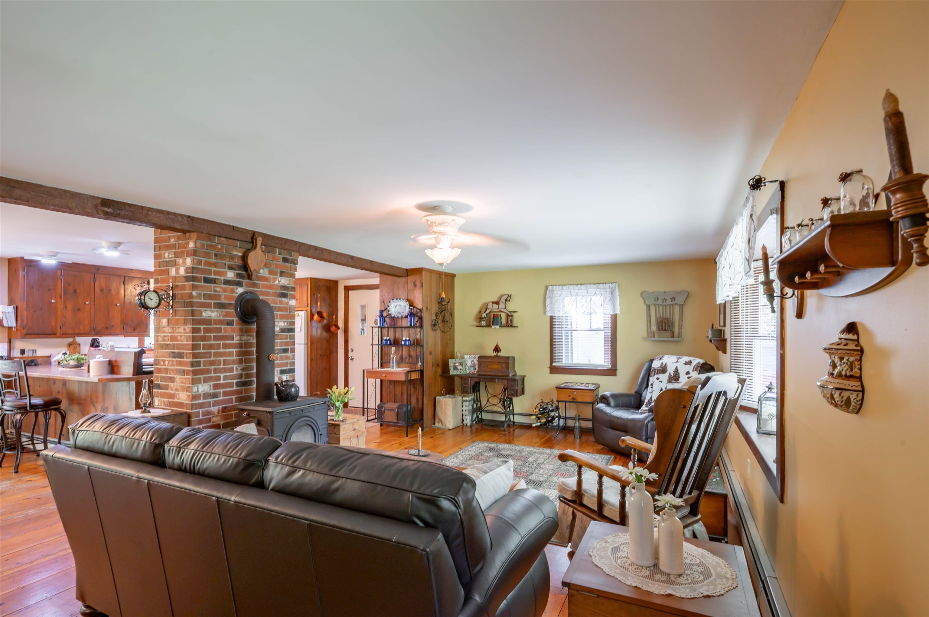 186 Old Bennington Road Property Photo 11