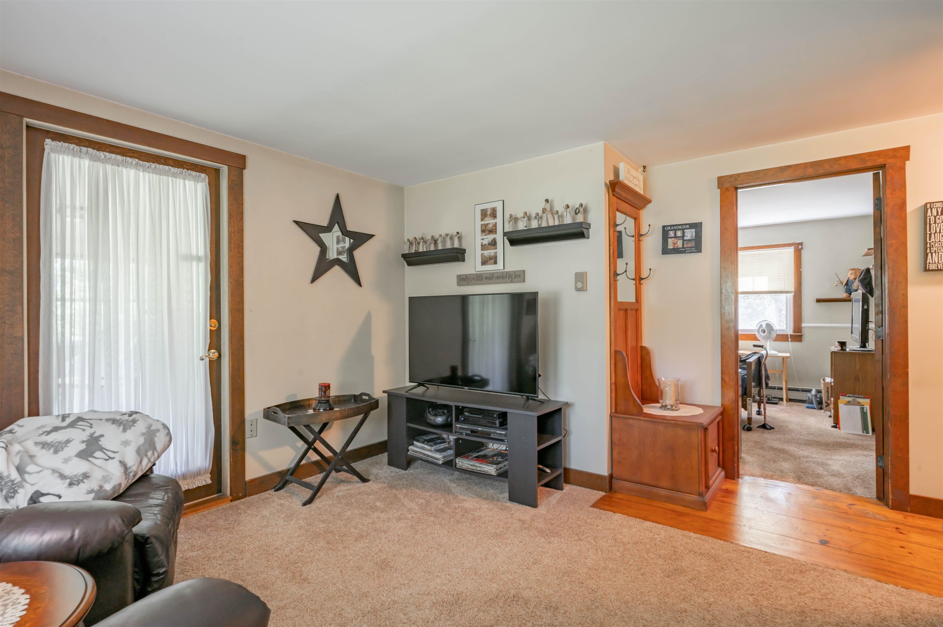 186 Old Bennington Road Property Photo 13