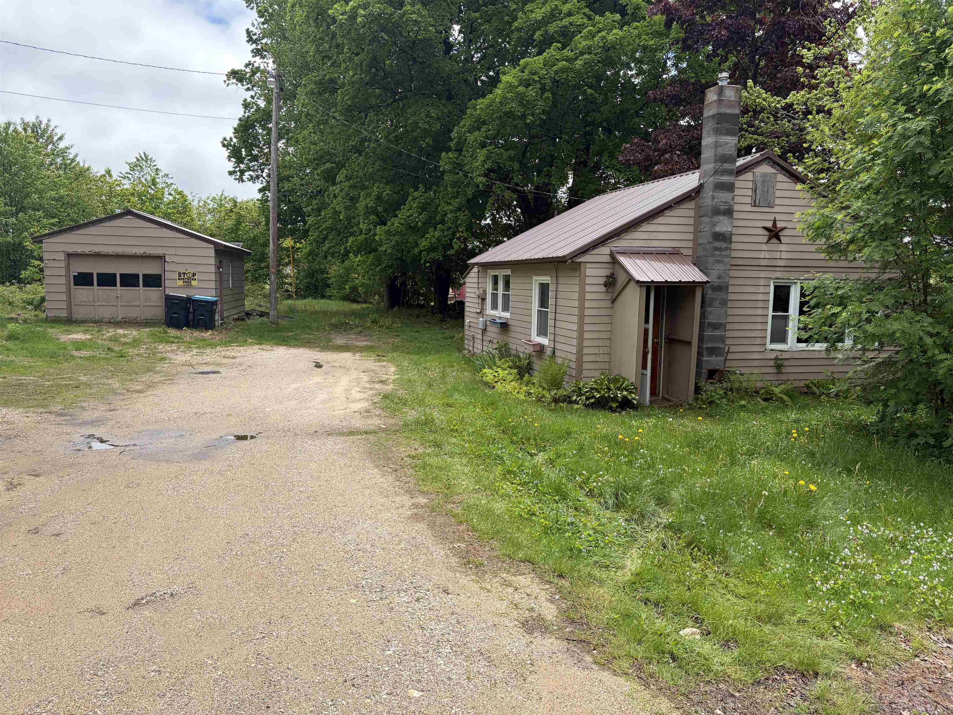 190 Leavitt Road Property Photo 1