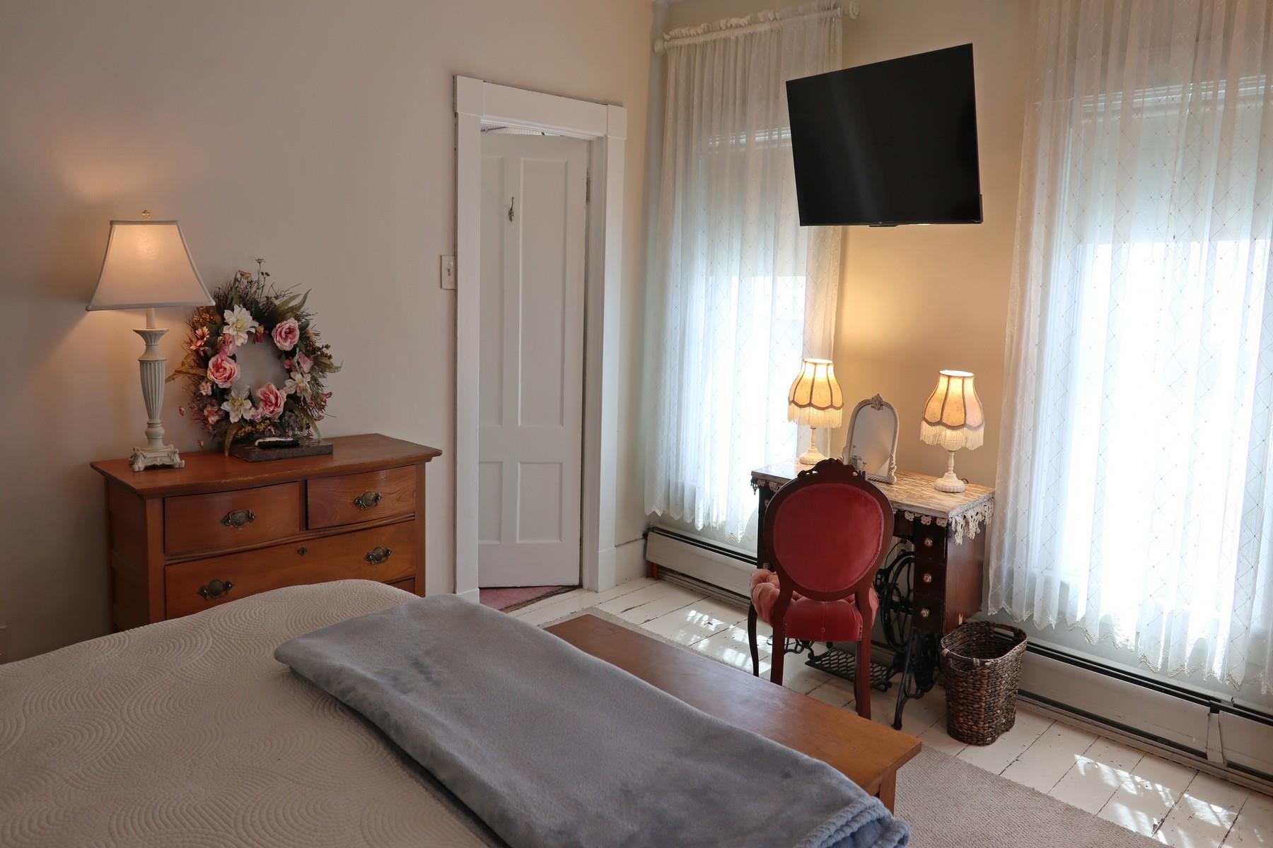 13 Kendall Avenue Property Photo 28