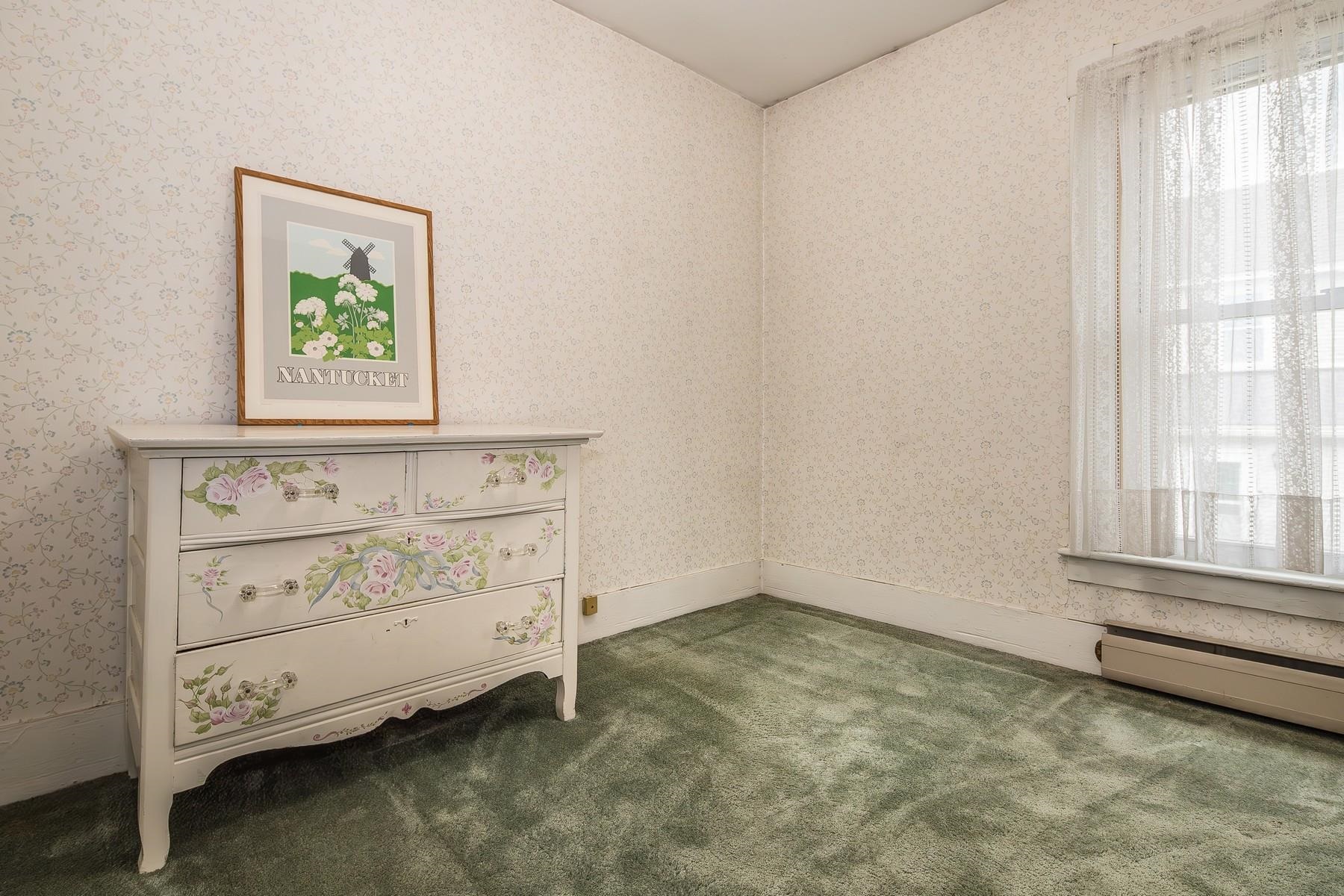 13 Kendall Avenue Property Photo 37