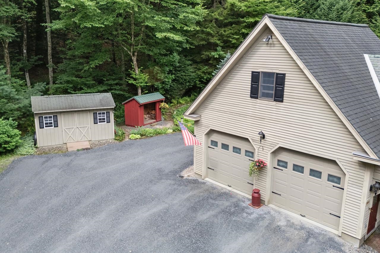 91 Bombadil Path Property Photo 4