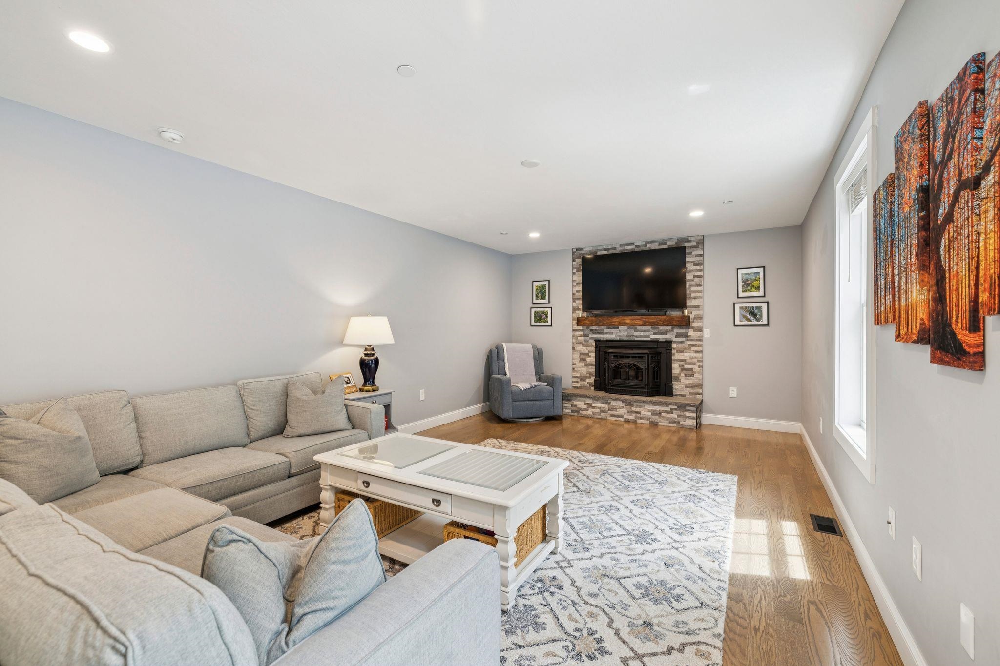 55 Lorden Road Property Photo 10