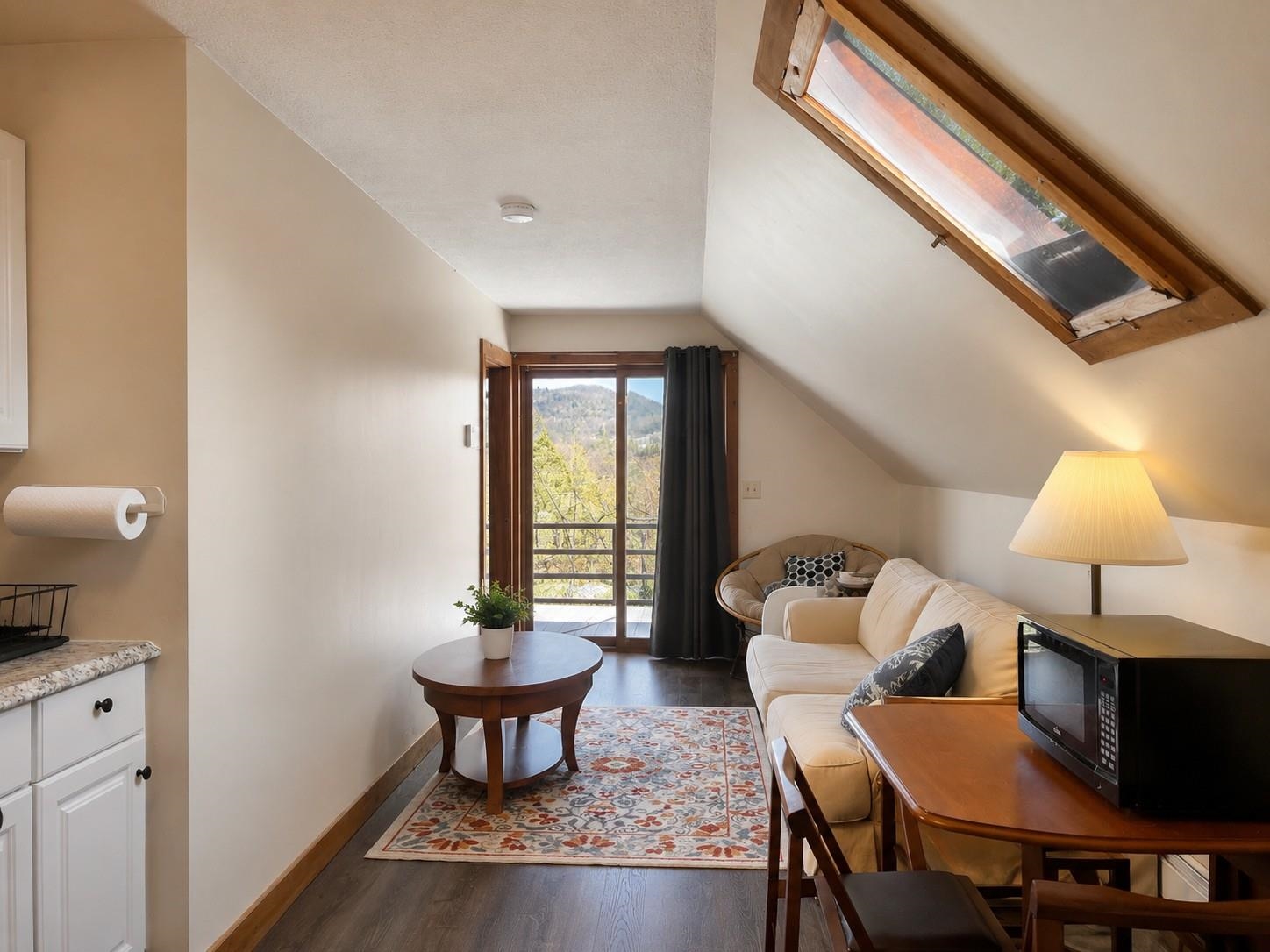 7868 Pomfret Road Property Photo 20