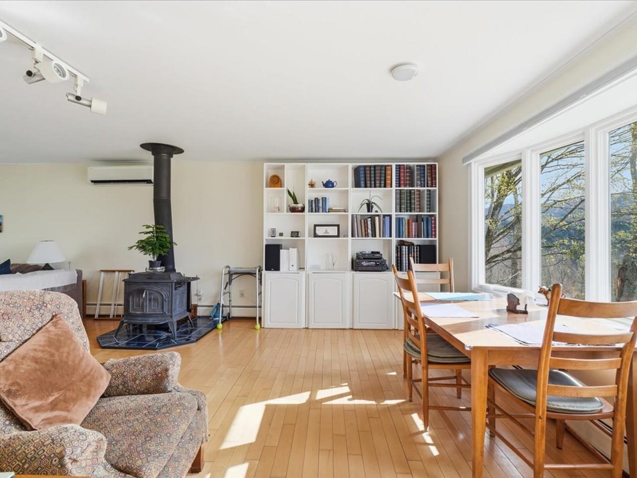12 Briar Patch Lane Property Photo 3