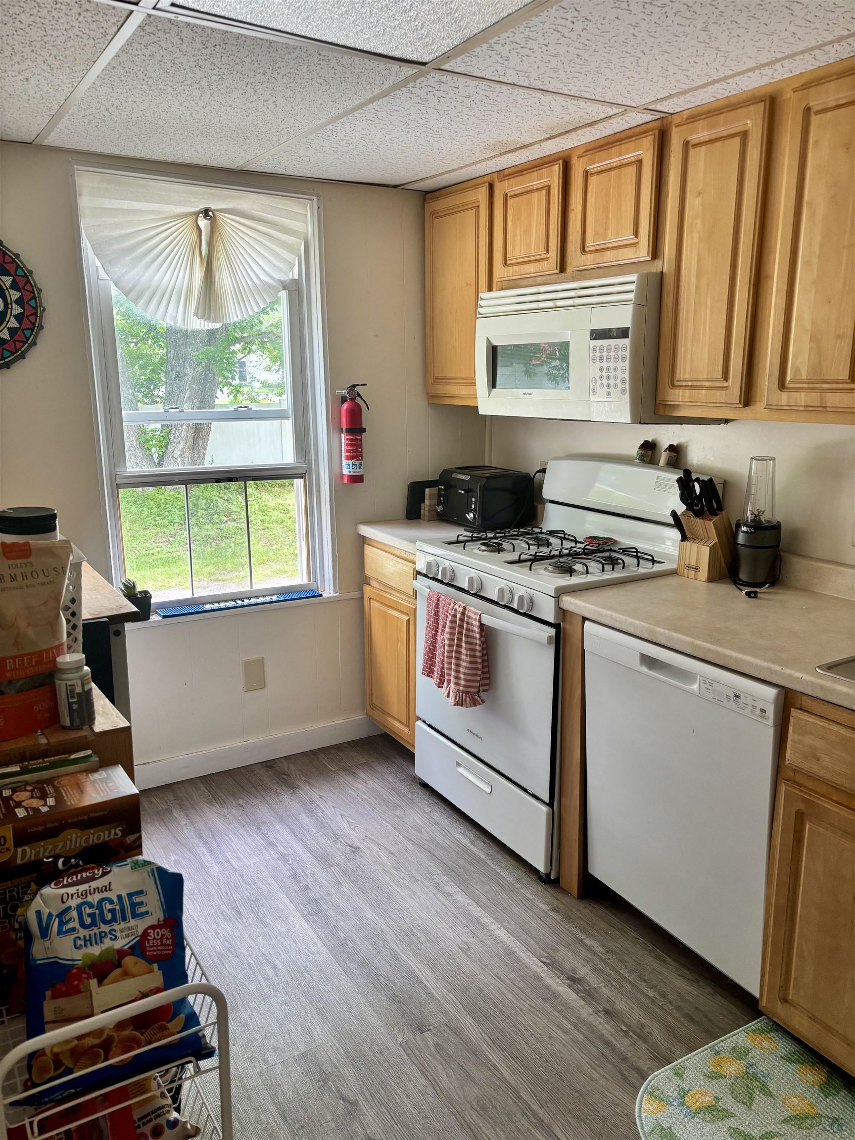 589 South Street Property Photo 11