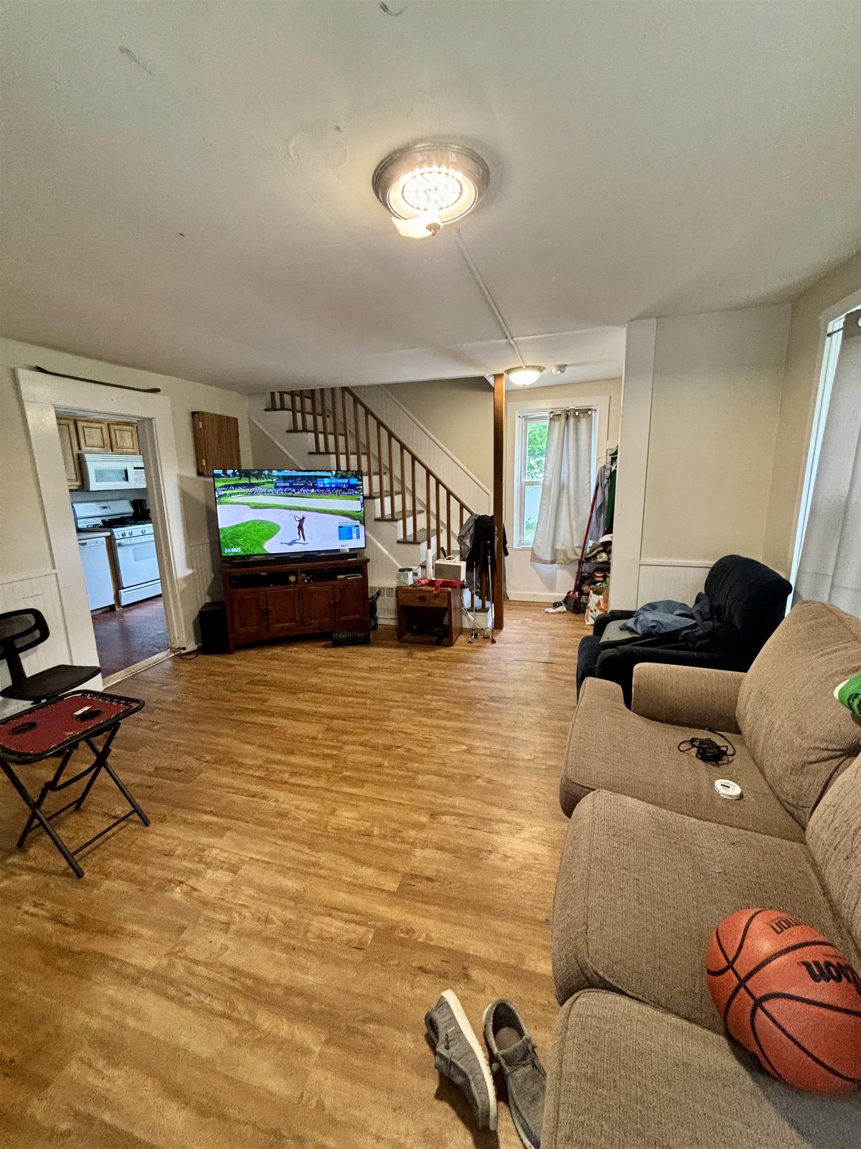 589 South Street Property Photo 15