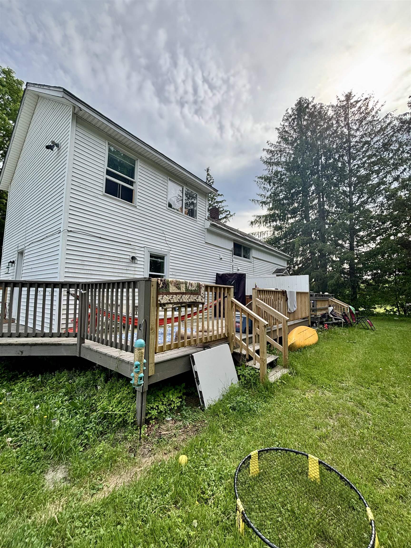 589 South Street Property Photo 32